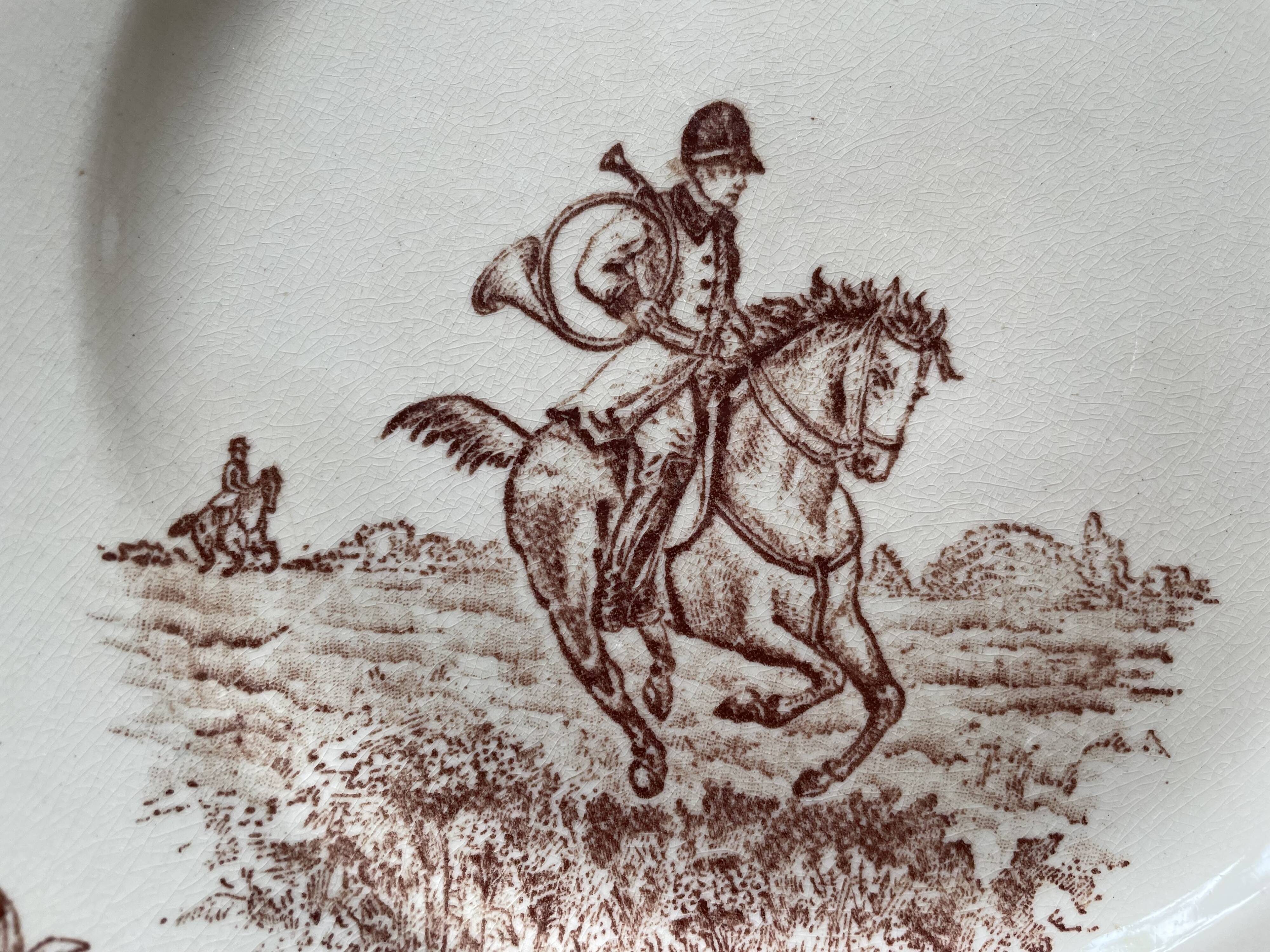 Flat plates iron earth hunting scene vieillard