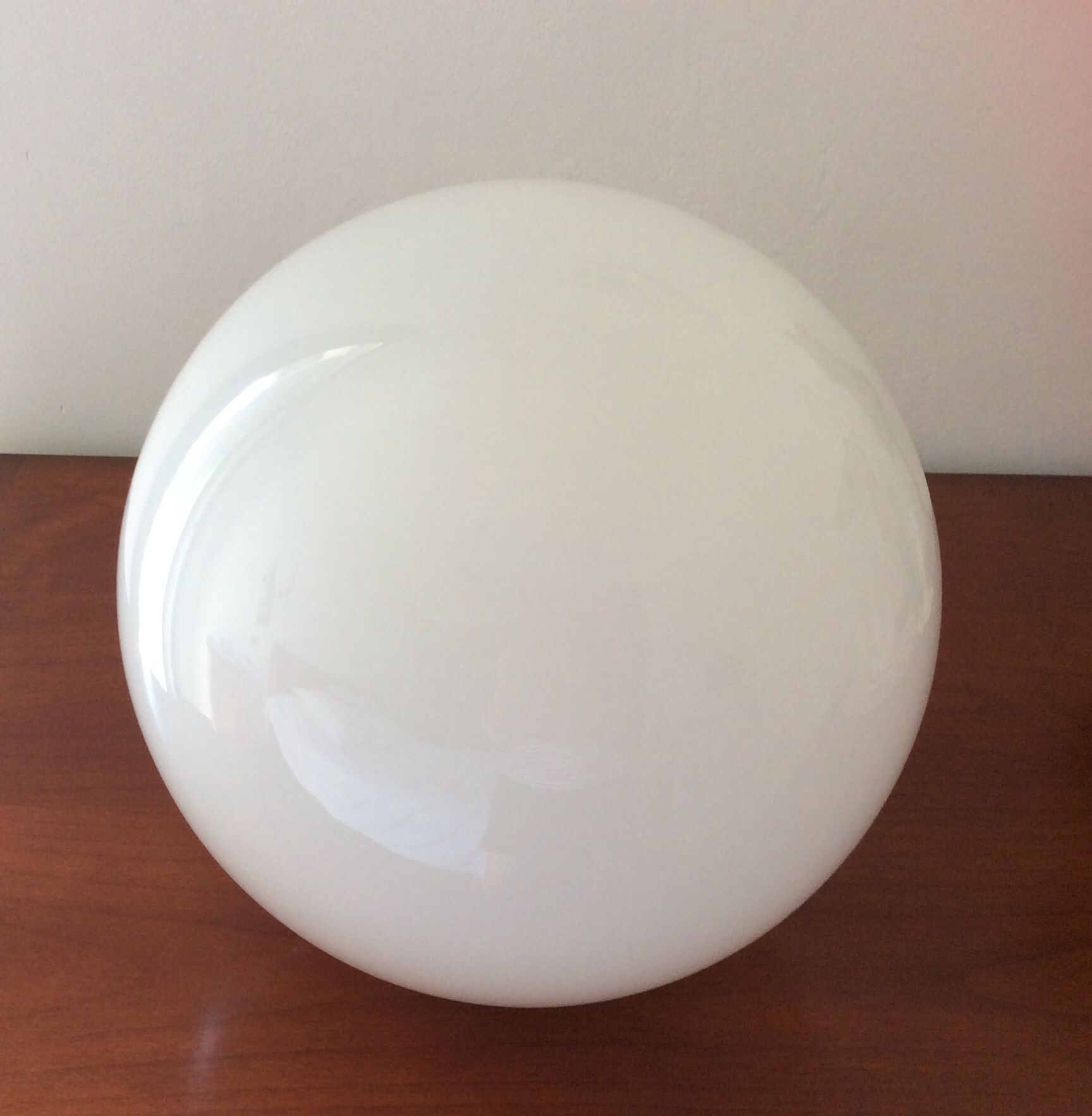 White opal globe