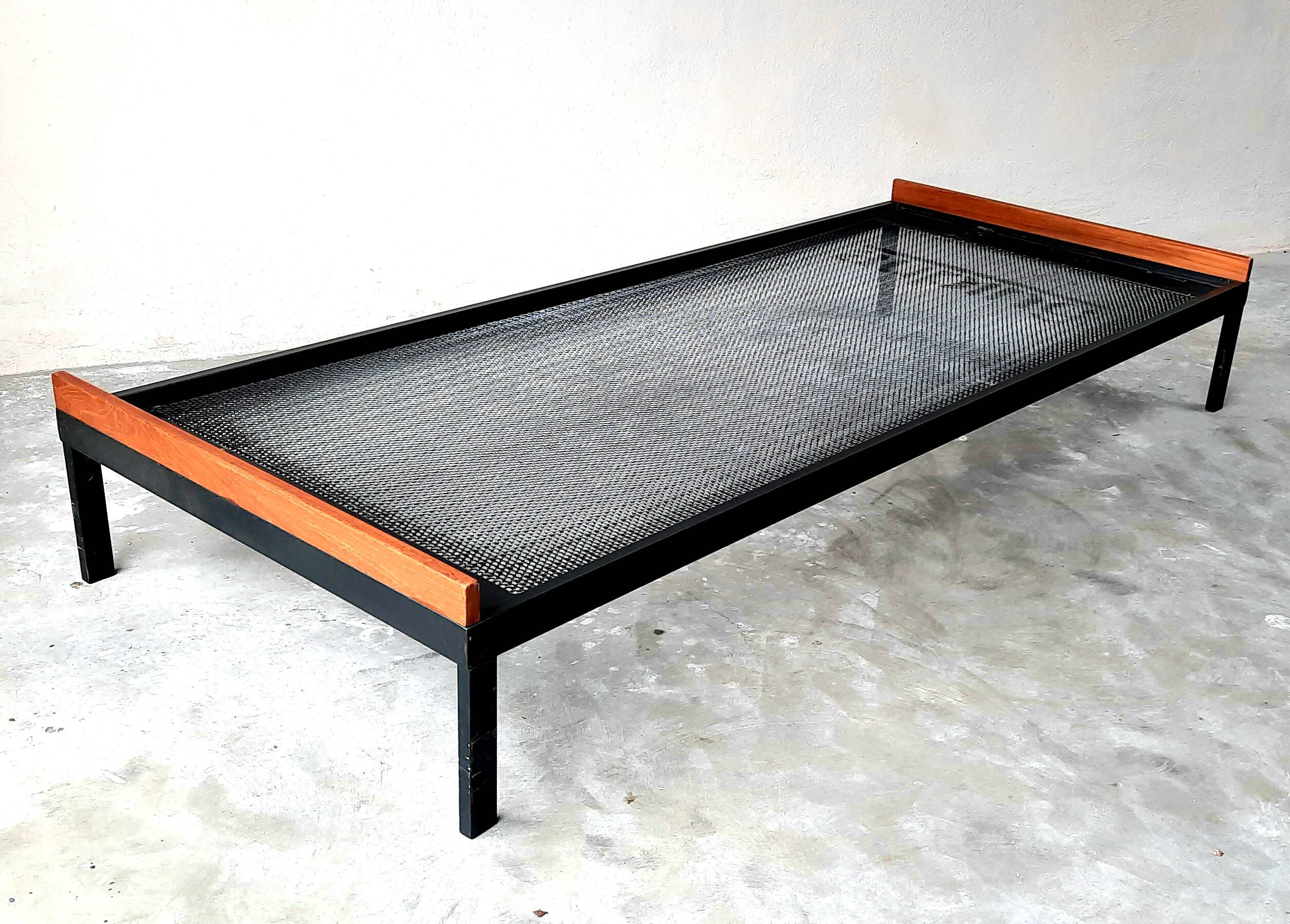 Daybed / Daybed Edition Auping in gray lacquered metal and oak - Vintage from the 50s / 60s