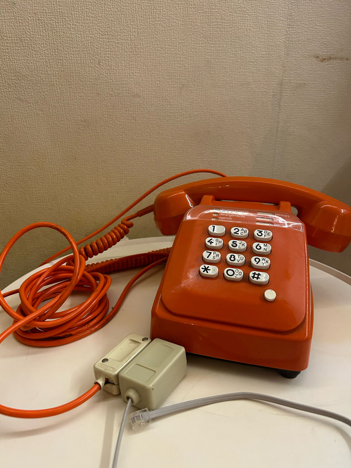 Téléphone Socotel s63 vintage orange