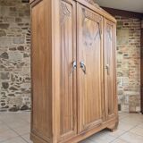 Armoire parisienne