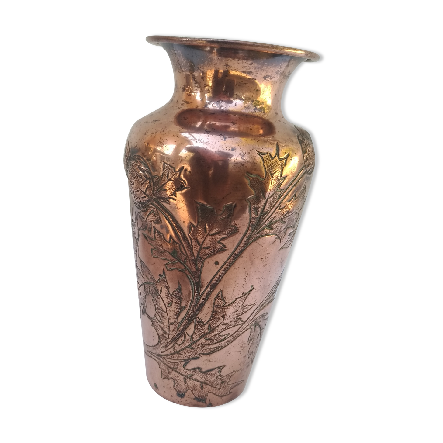 Repulsed copper vase