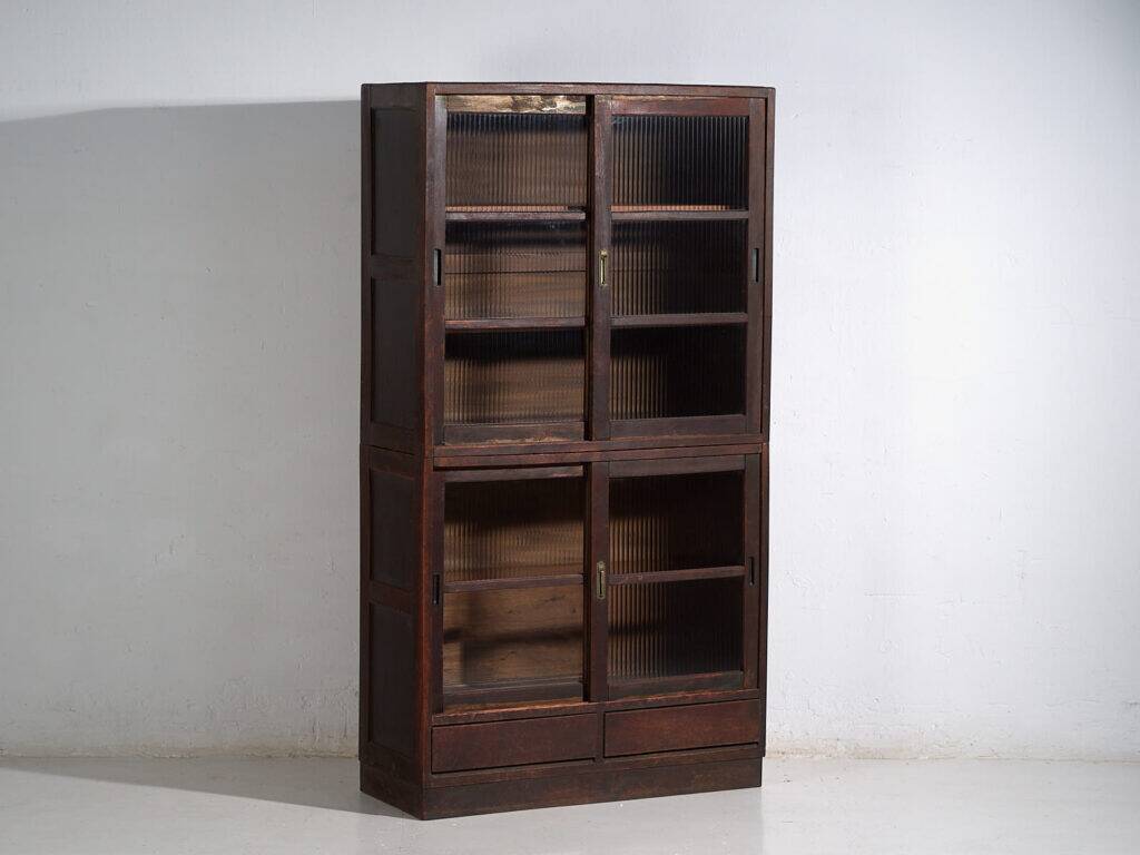 Antique Japanese display case – Taishō / Shōwa period (c.1912-1970) #46
