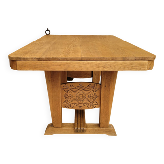 Art deco table