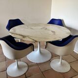 Knoll tulip table