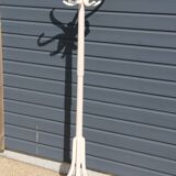 Baumann white parrot coat rack