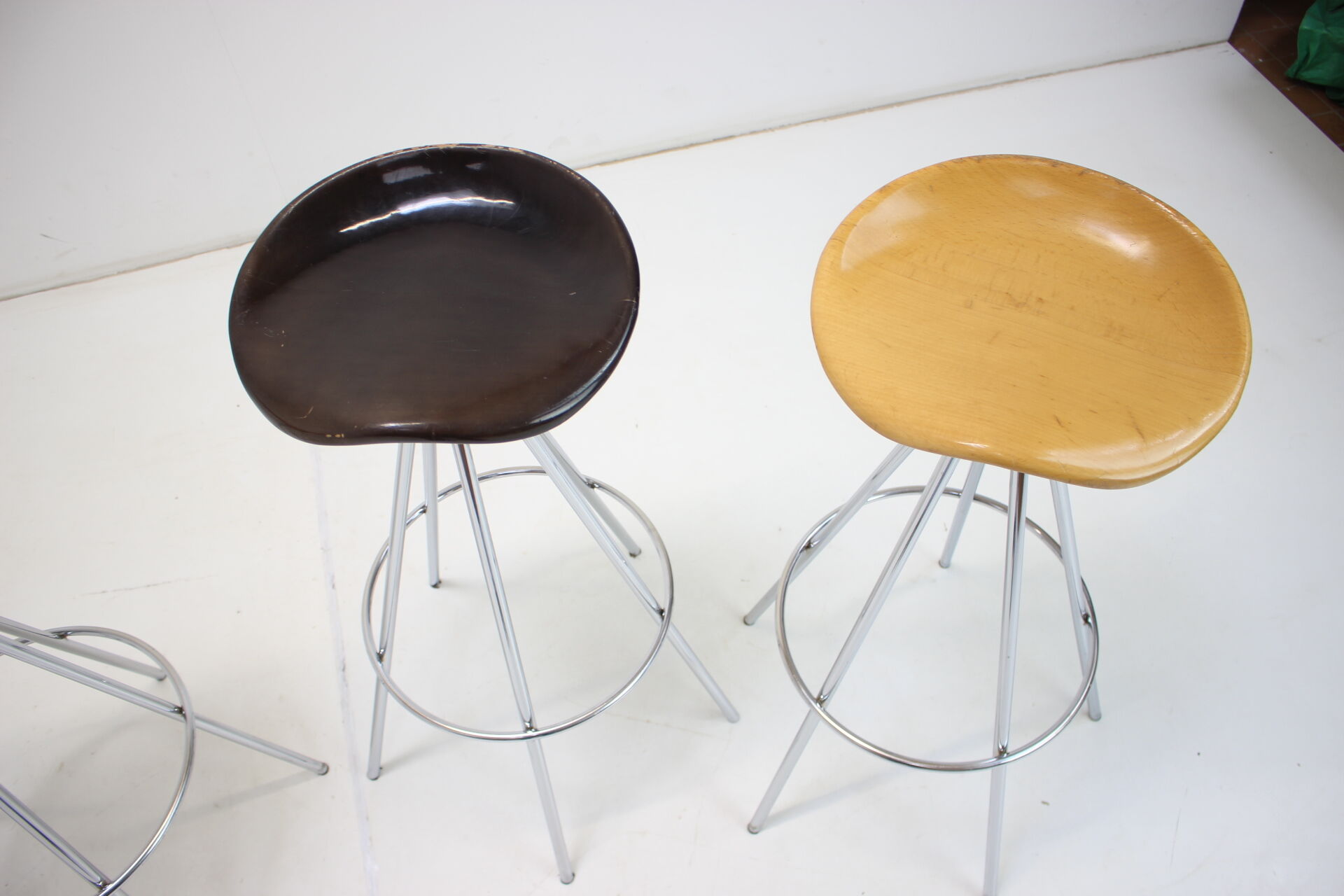 Set of Four Beech Jamaica Bar Stools by Pepe Cortés, 1990s