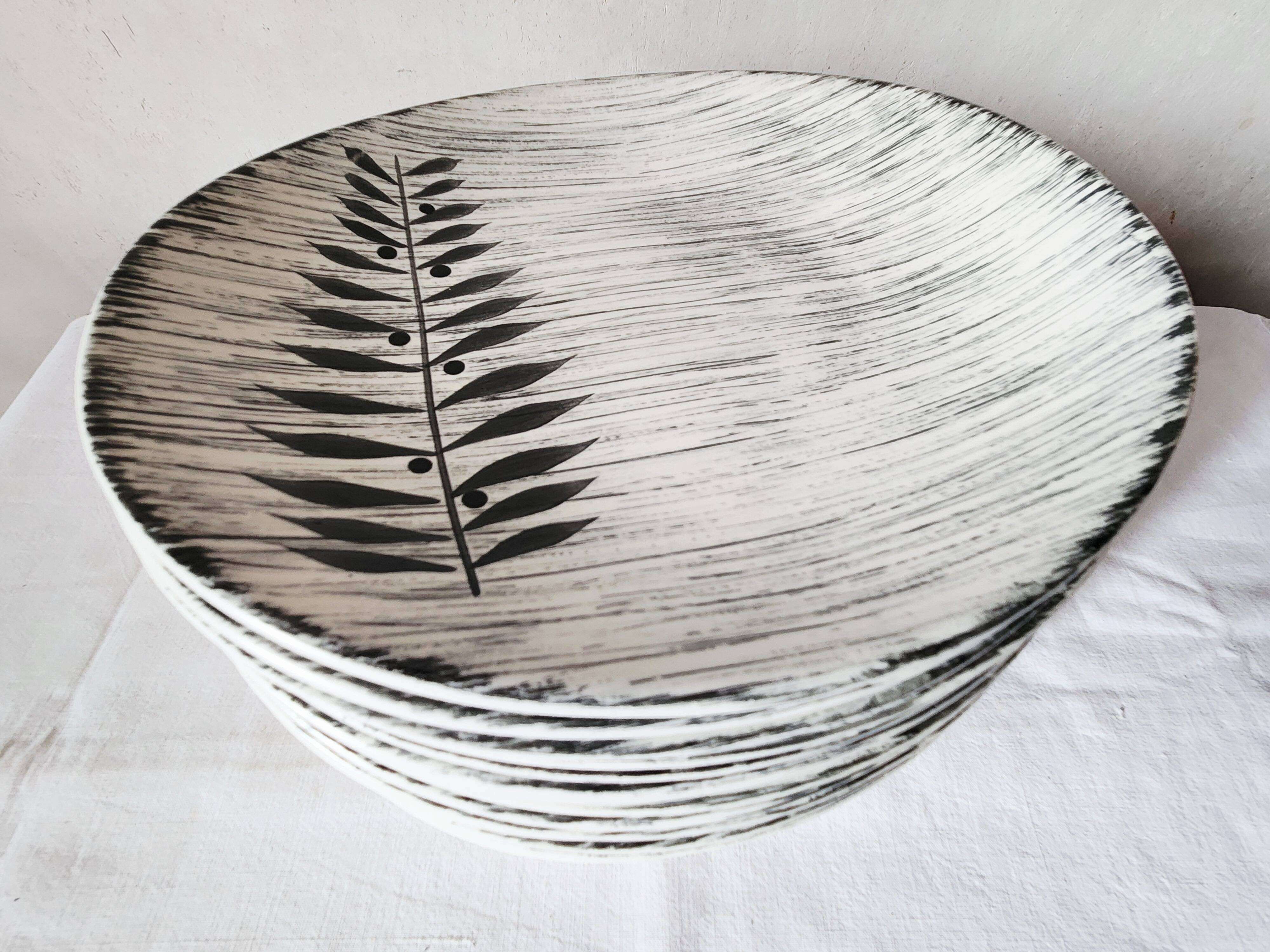 Vintage french 1960s salins tolede - toledo dinner plates black olive