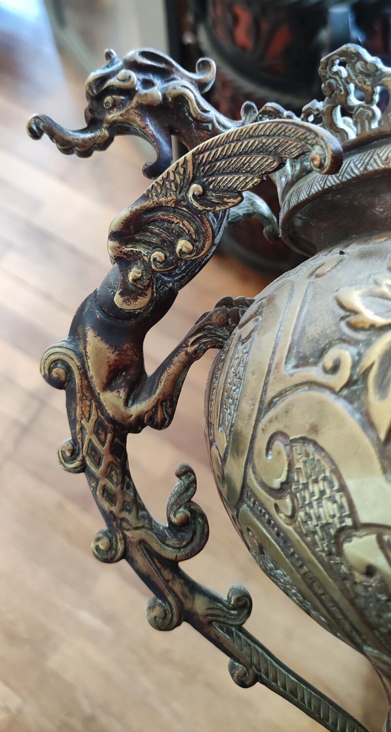 Ancienne jardinière en cuivre décor hindou