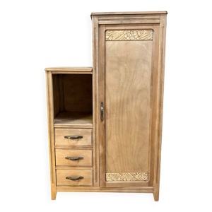 Armoire asymétrique