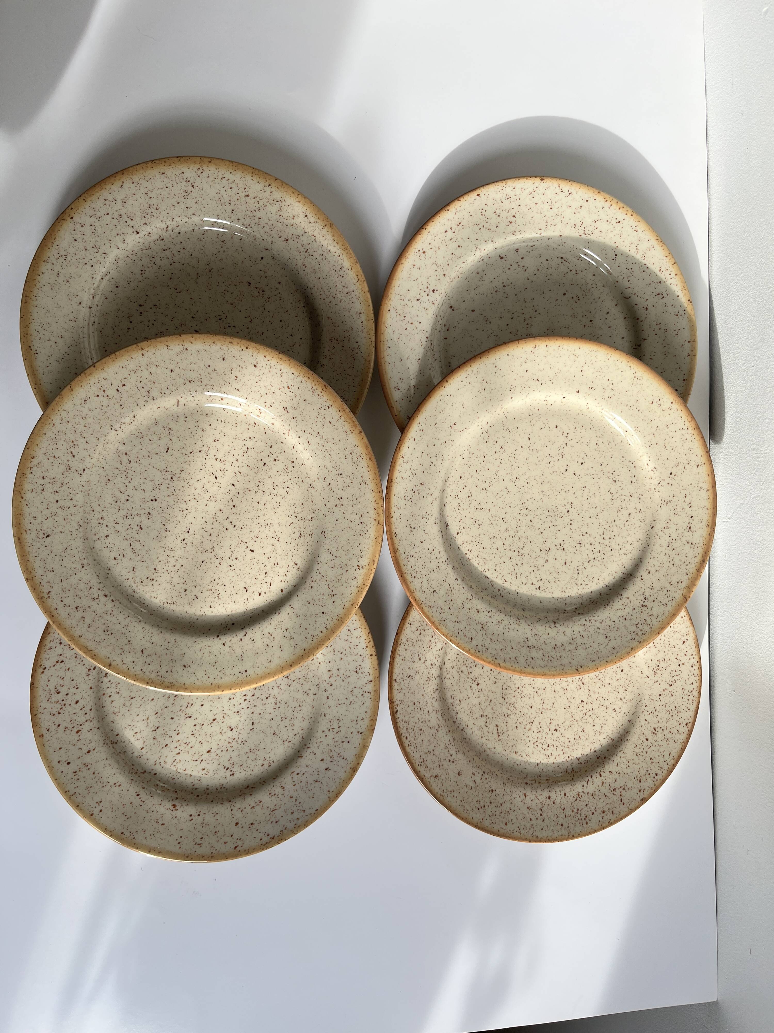 Polish ceramic dessert plates
