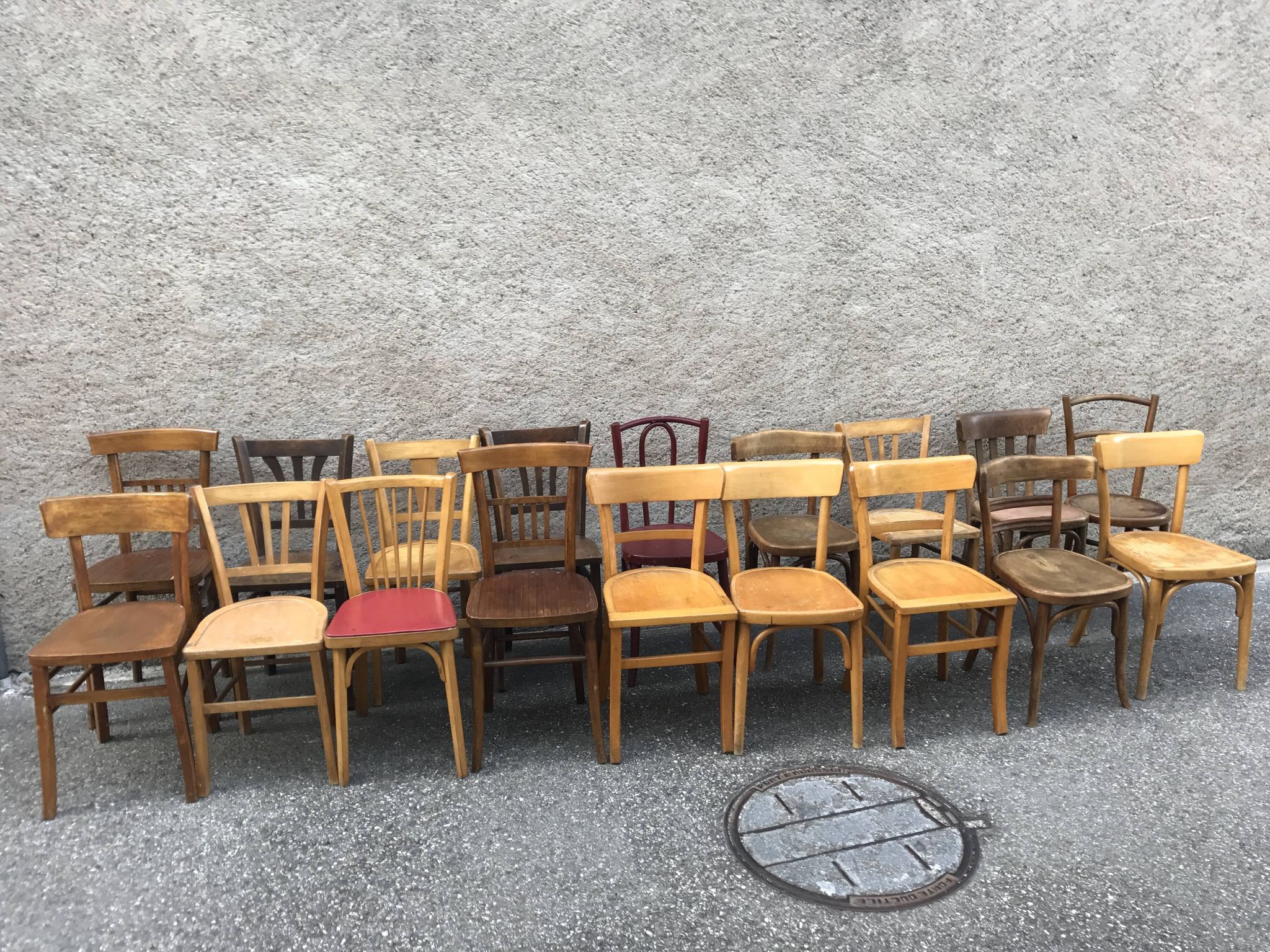 Set of 20 curved wooden bistro chairs