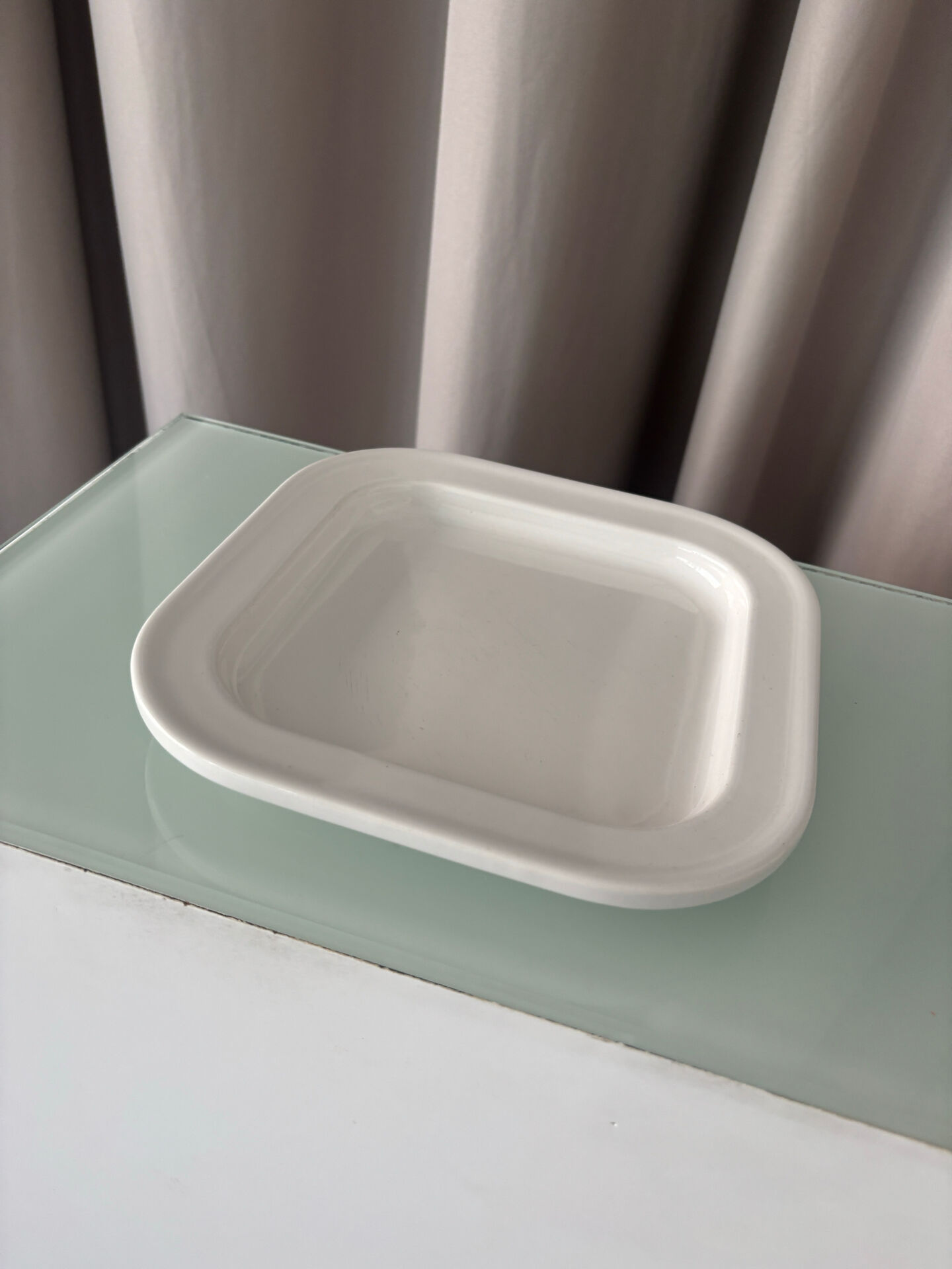 Makio Hasuike for Arnolfo di Cambio – “Square” Dinnerware Set, Italy,