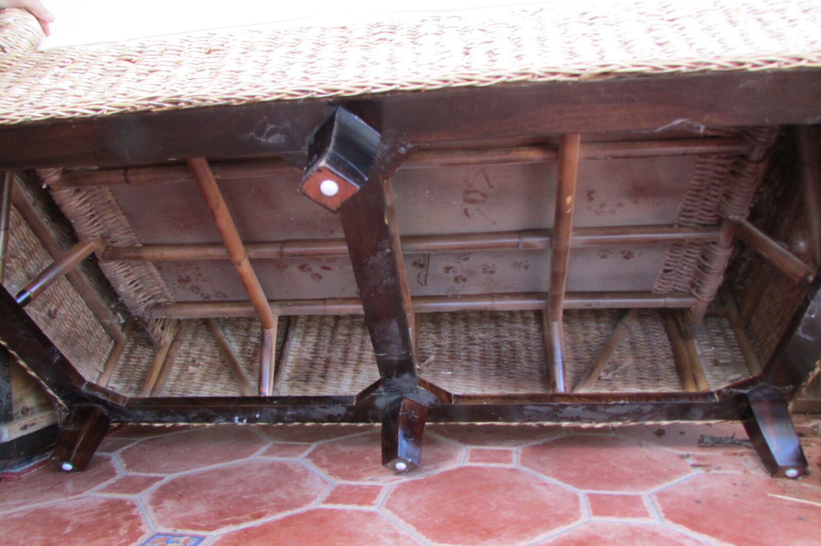 Bench in braided banana leaves