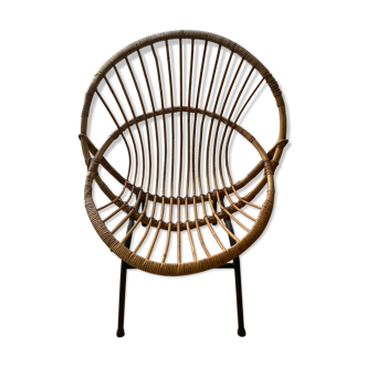 Rattan armchair basket foot metal