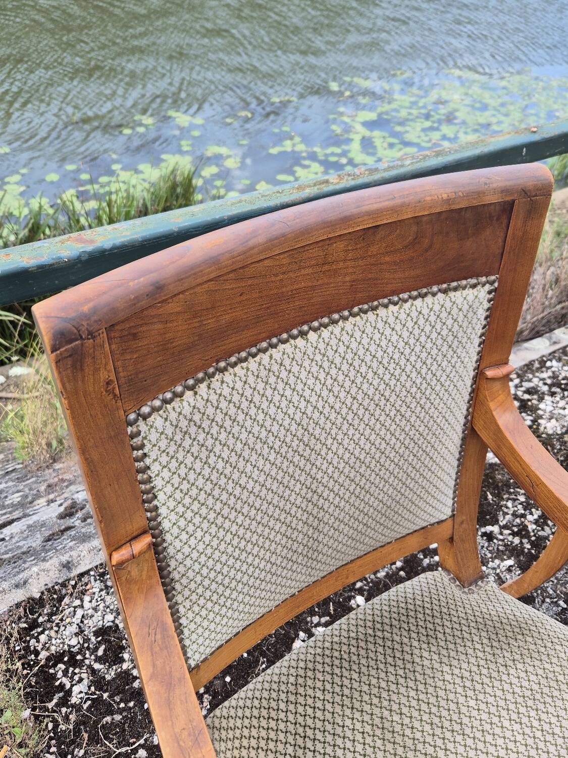 Paire de fauteuils à crosse Empire Restauration 1900s
