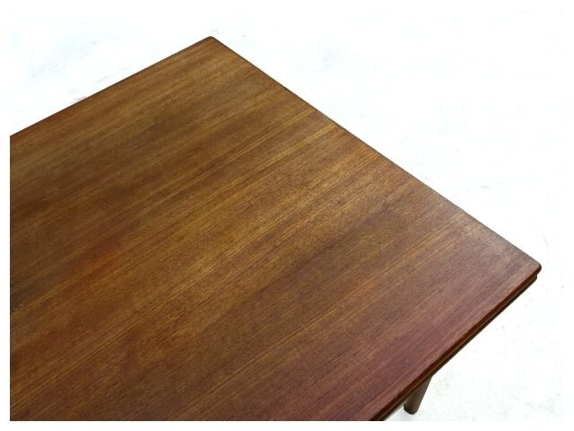 Table de repas danoise par Verner Pedersen scandinave teck 1950 estampillée