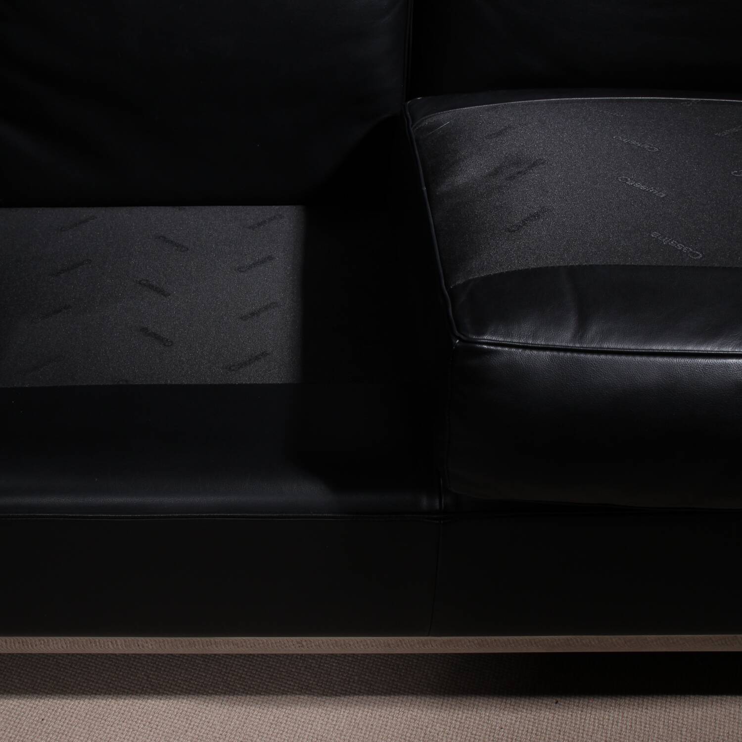 3-Seater Sofa ‚LC2‘ by Le Corbusier, P. Jeanneret, C. Perriand for Cassina