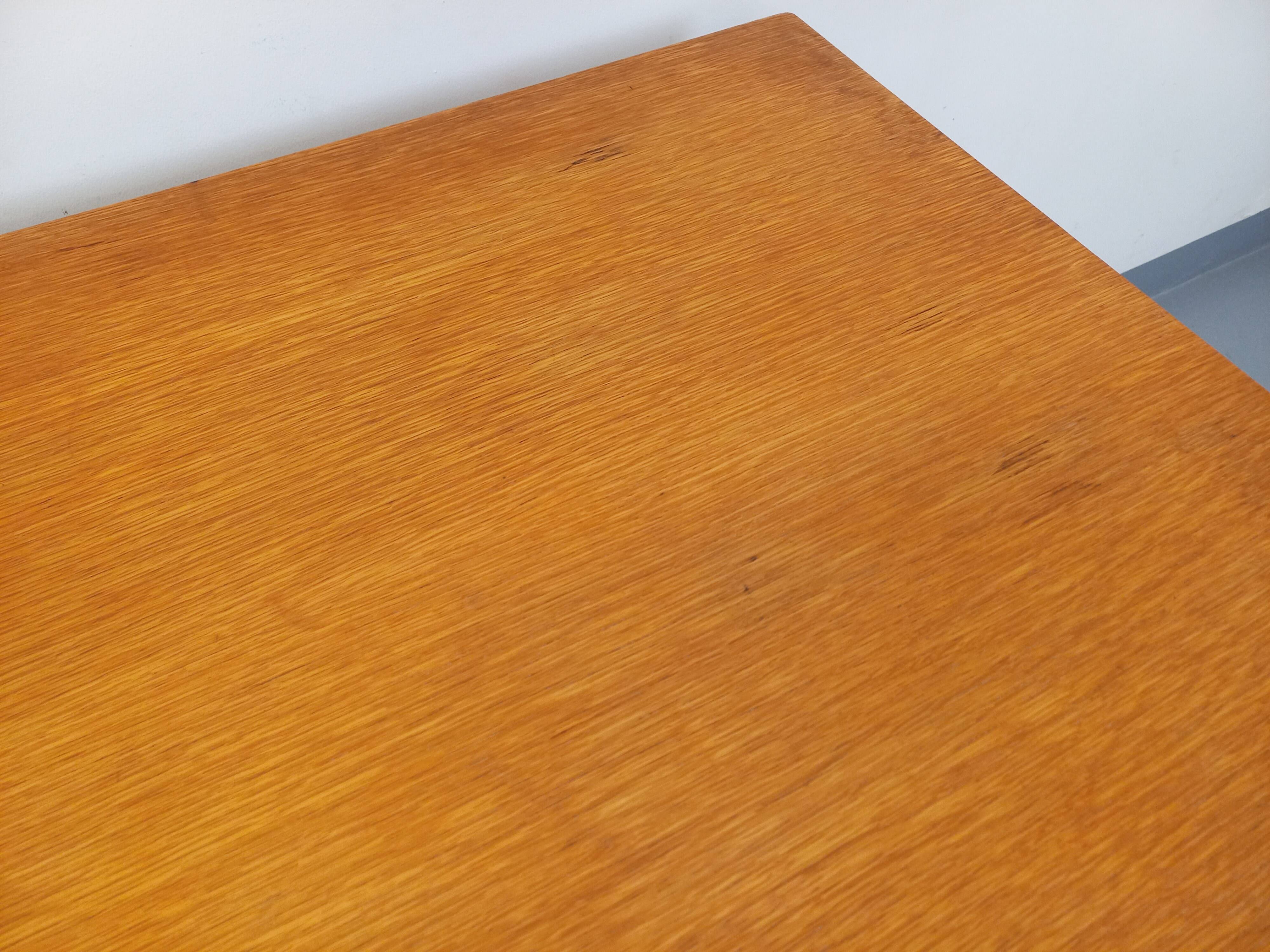 Pierre Paulin vintage modernist desk in oak wood and black metal