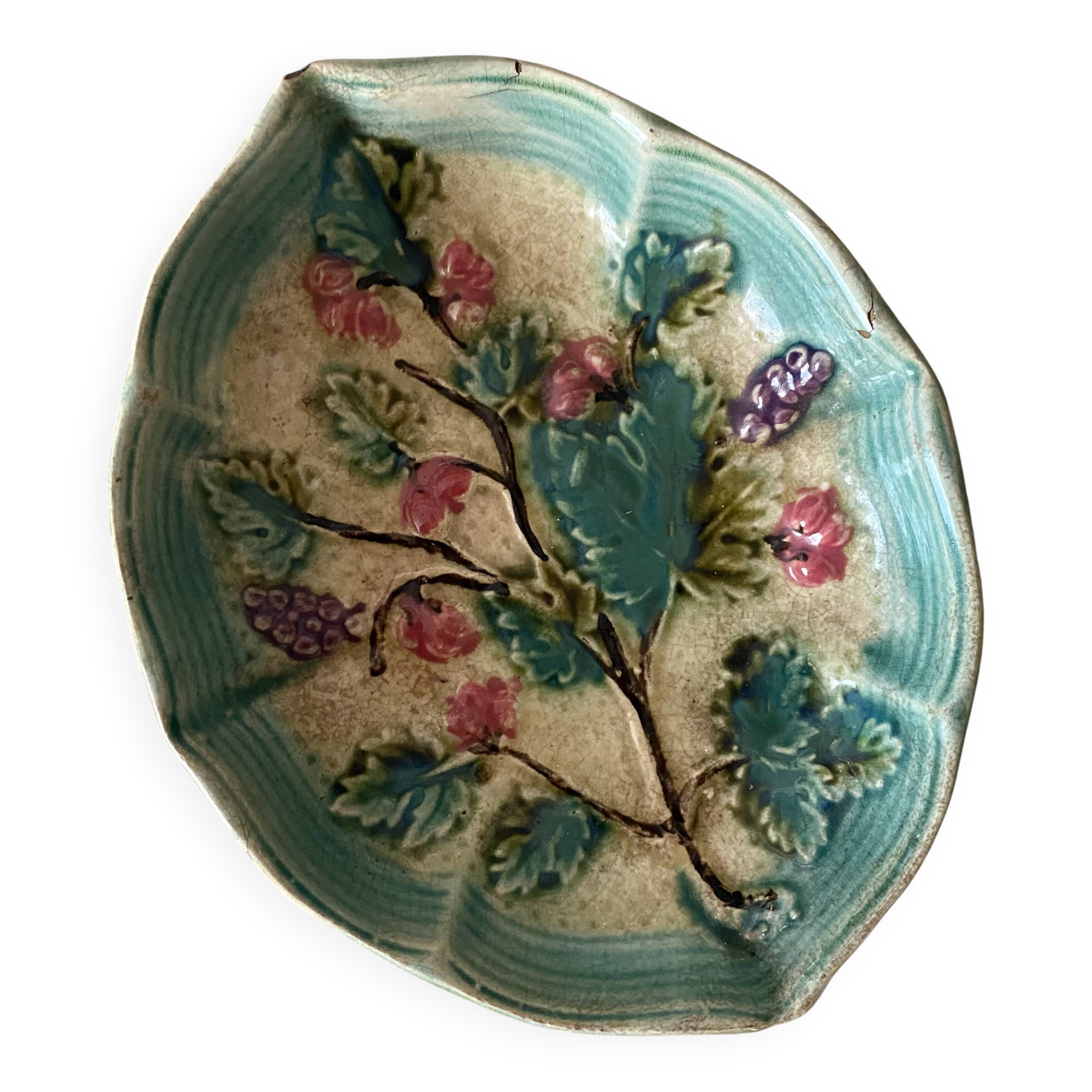 Late 19th century slip dish