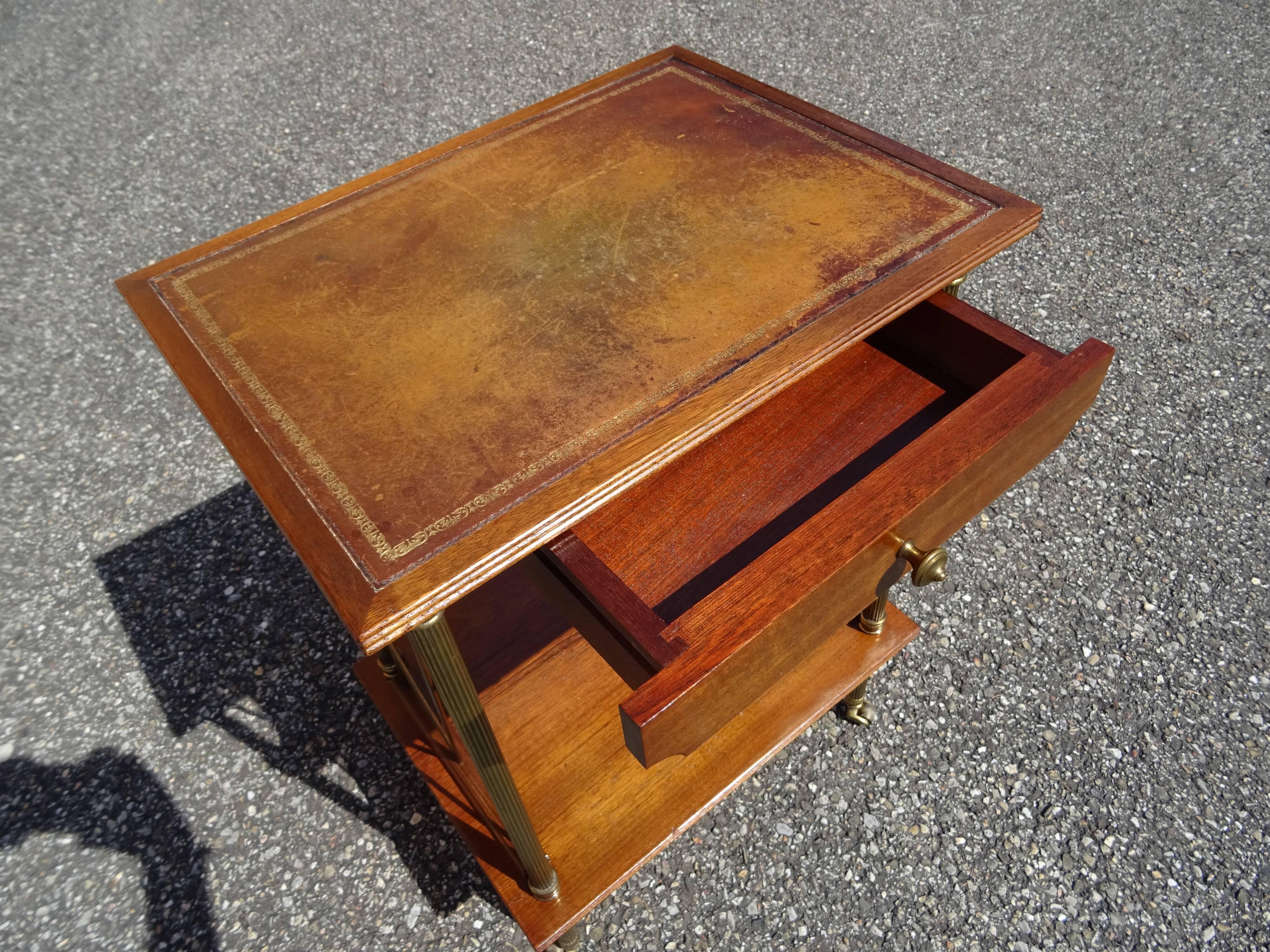 Neo-classical side table in wood and brass from the 1970s.