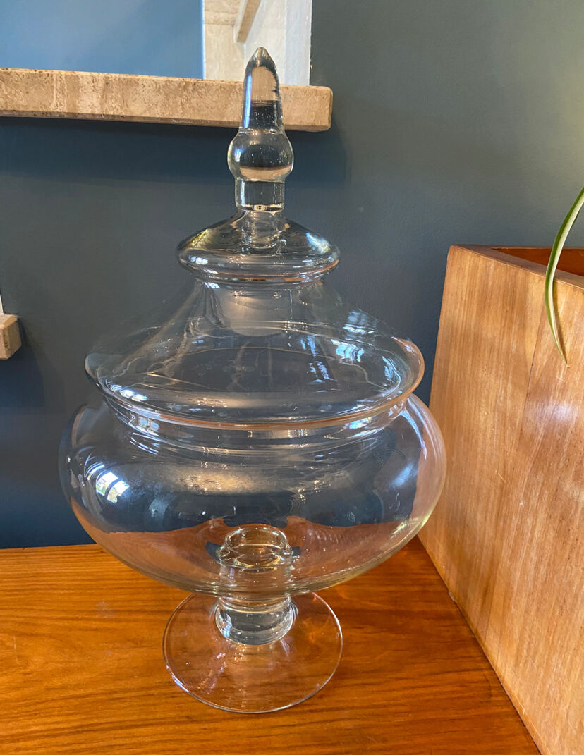 Christmas Pop-up 2022 - Glass jar on pedestal