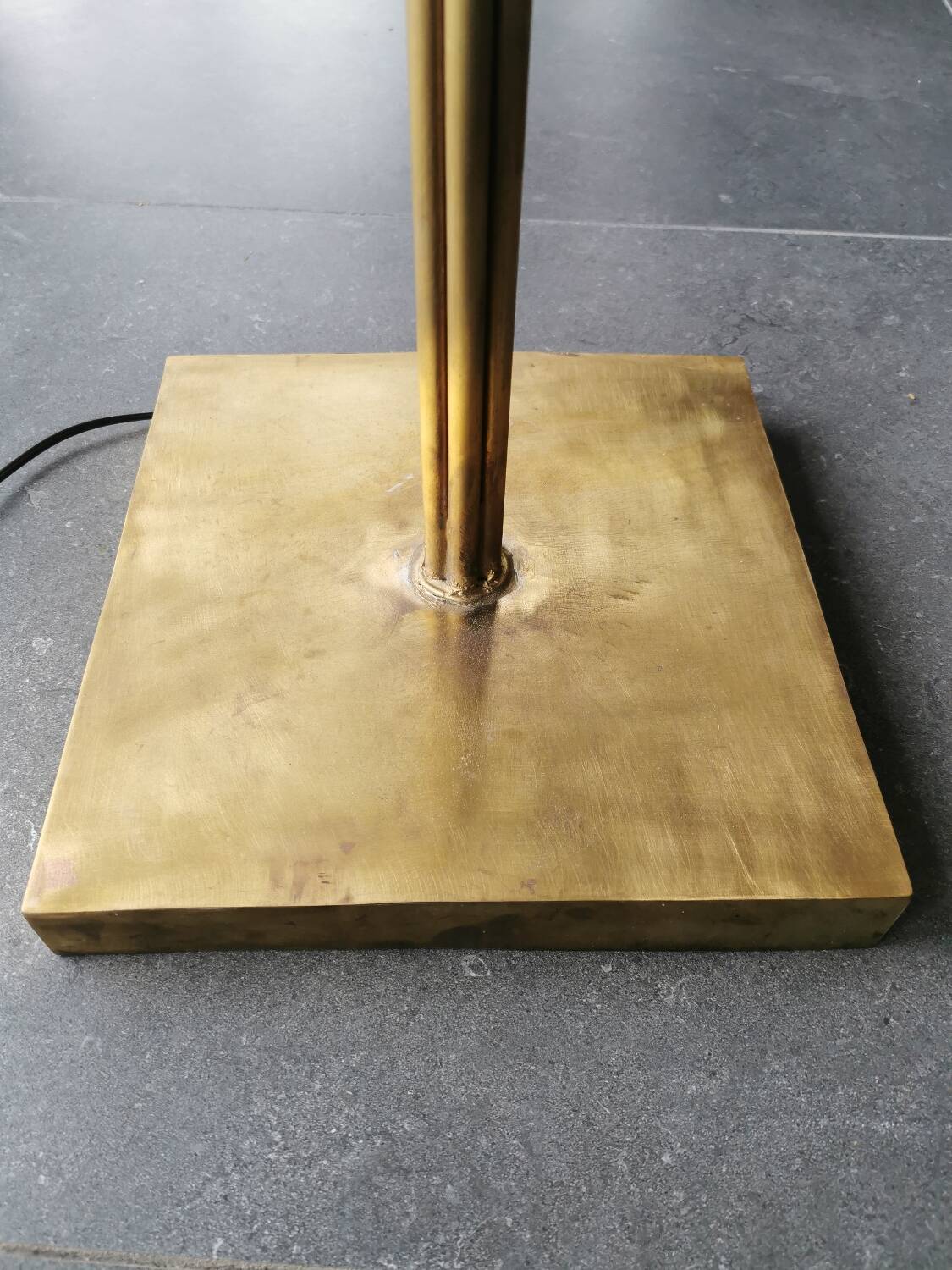 Solid brass plant-shaped floor lamp