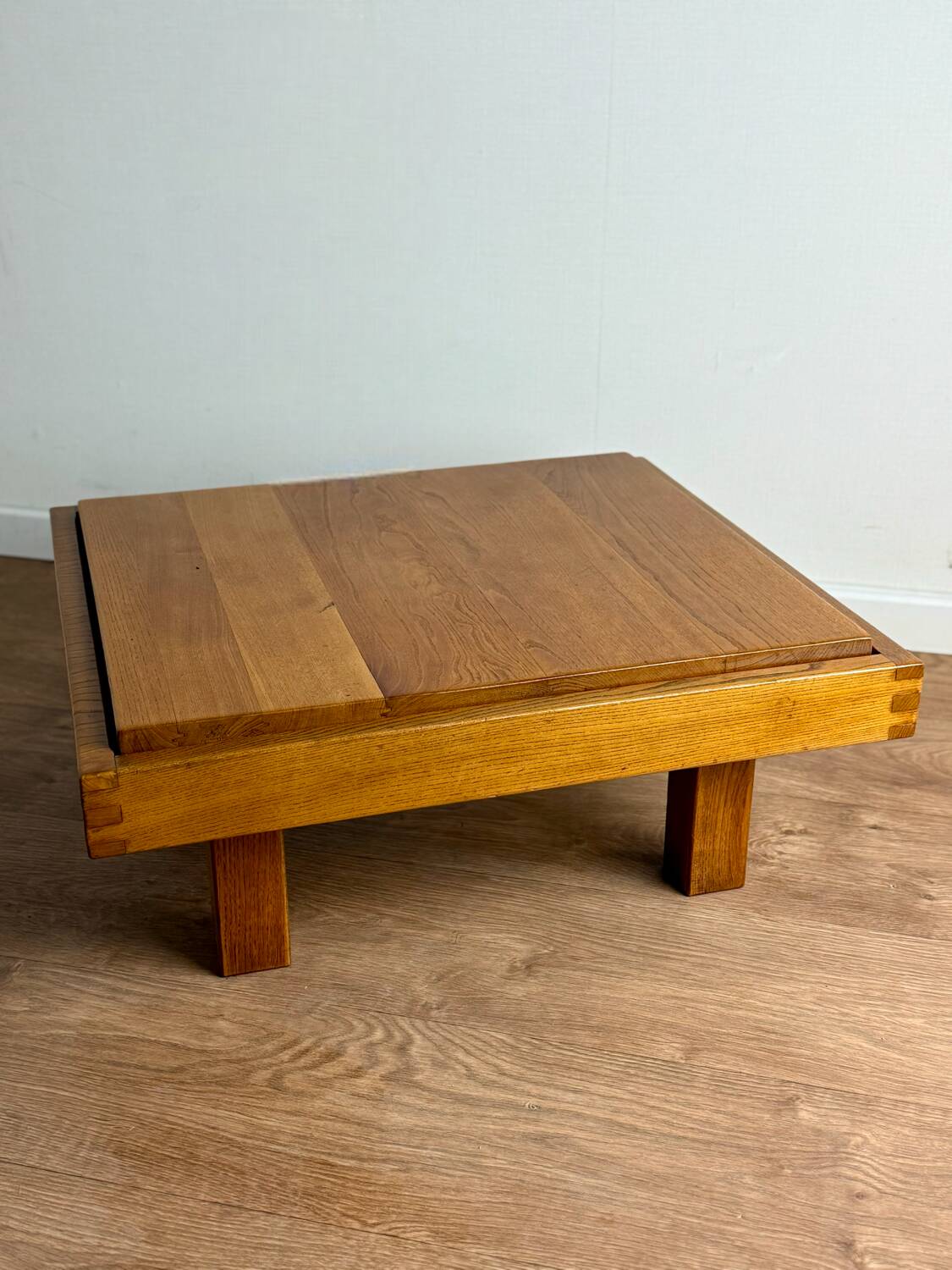 L09 coffee table Pierre Chapo