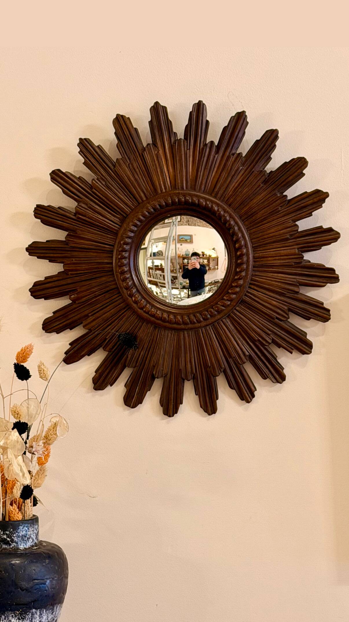 Vintage sun mirror in resin