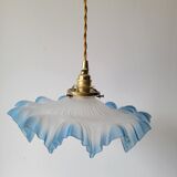 Suspension in opaline