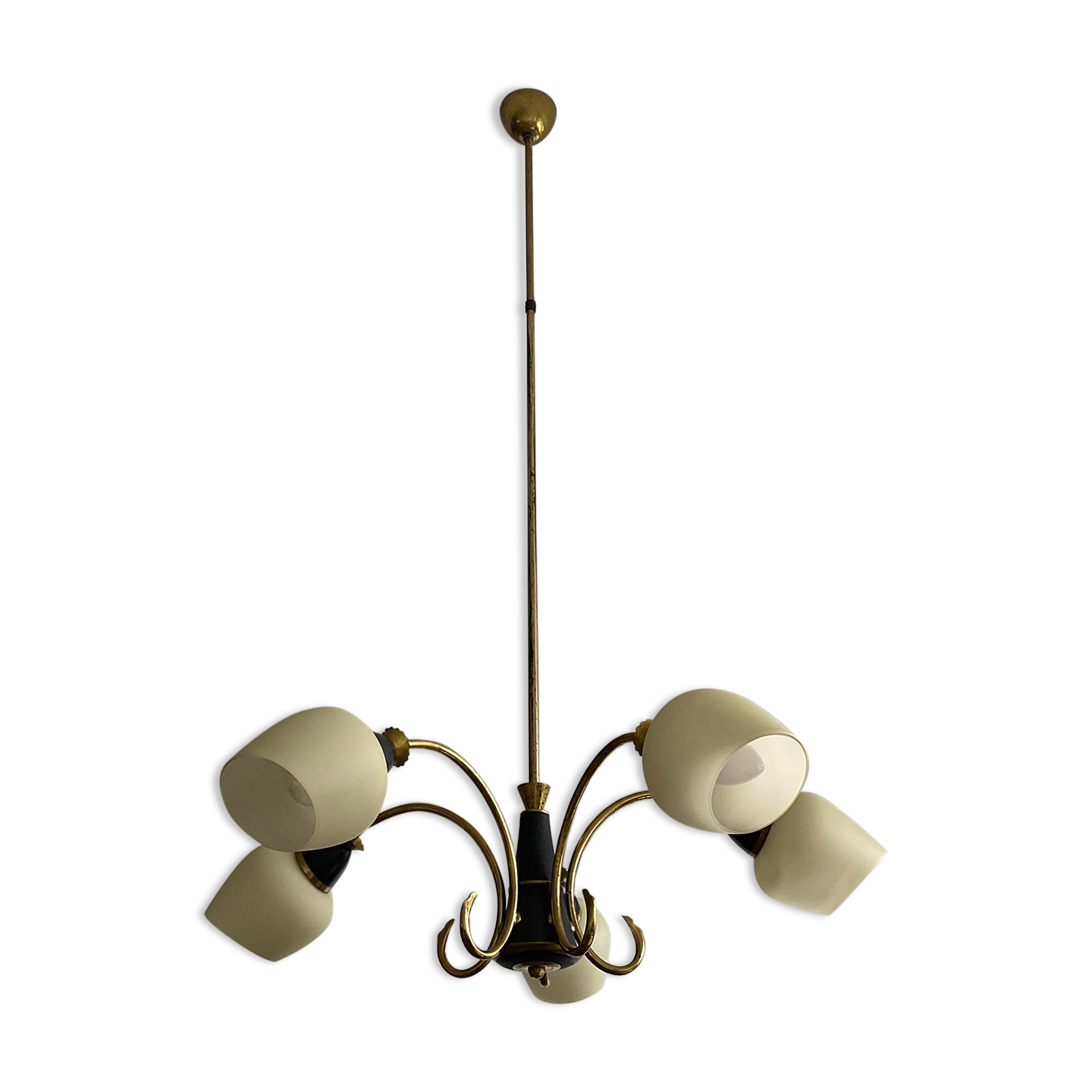 Art deco chandelier 6fires in brass, black metal and opaline