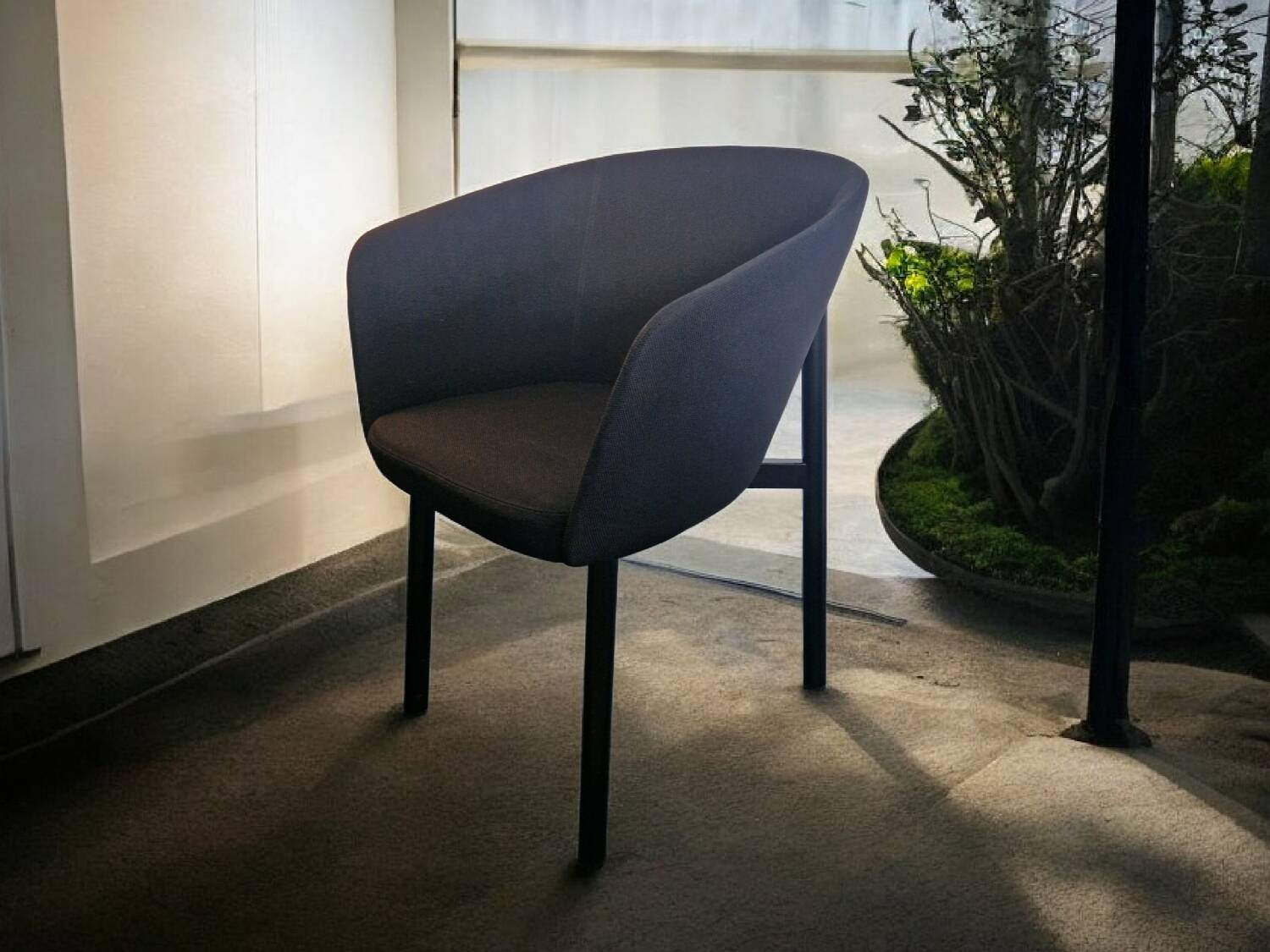Bridge Residence Armchair - Publisher Kann - Design Jean Couvreur