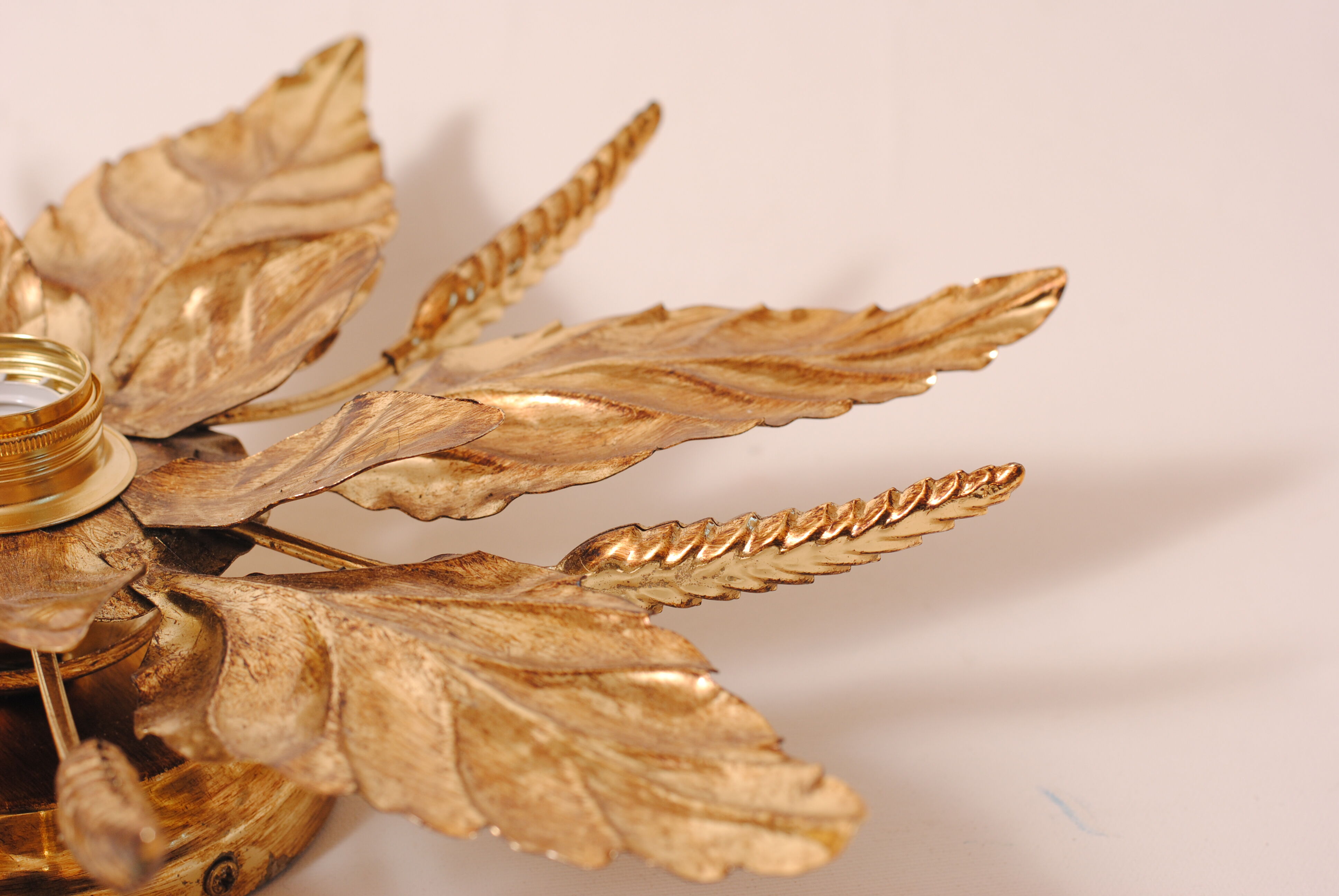 Ceiling lamp flower golden leaves