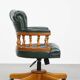 Chaise de bureau Chesterfield verte en cuir de vachette sur roulettes