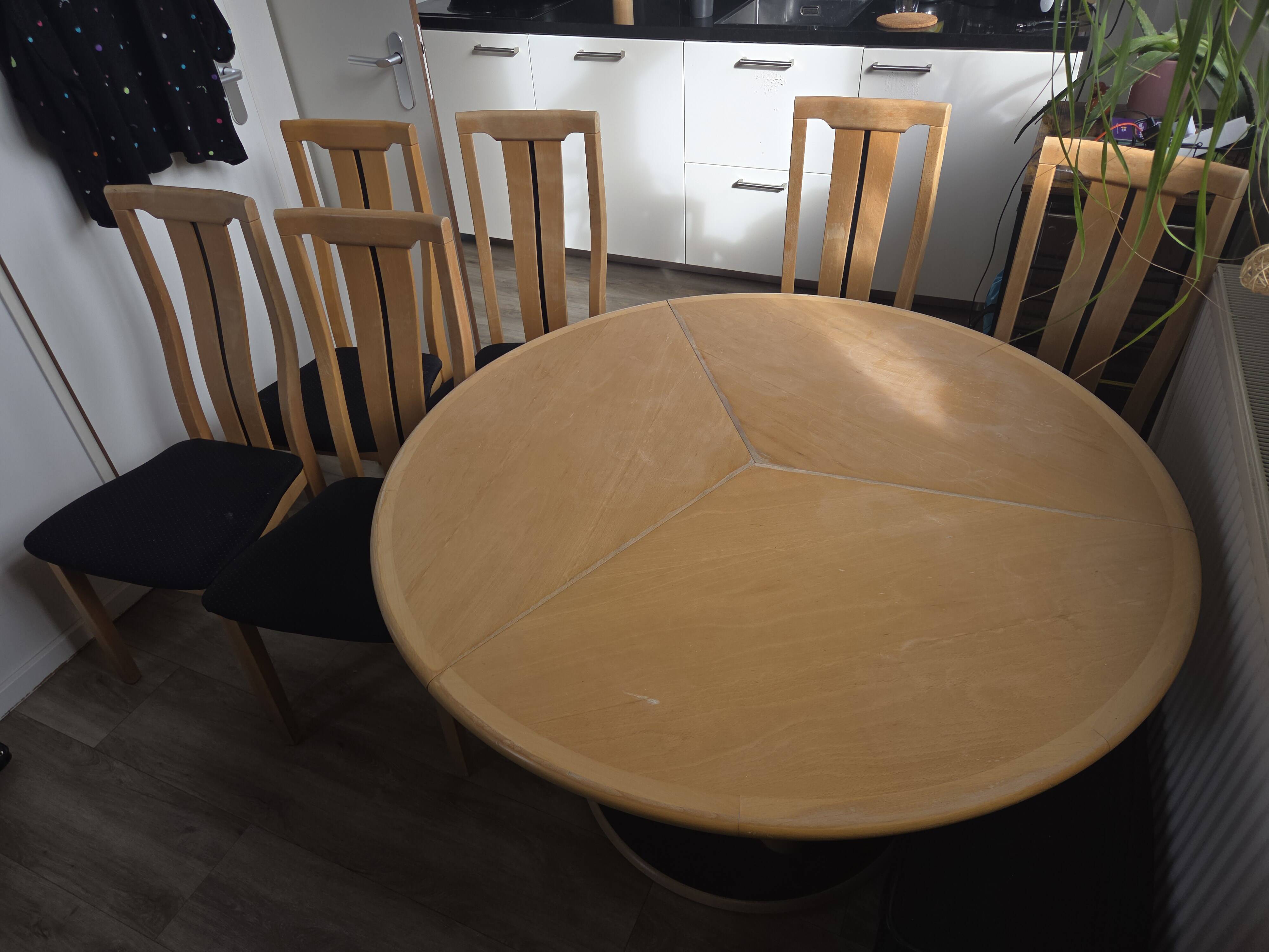 Skovby SM32 expanding dining table + 6 chairs