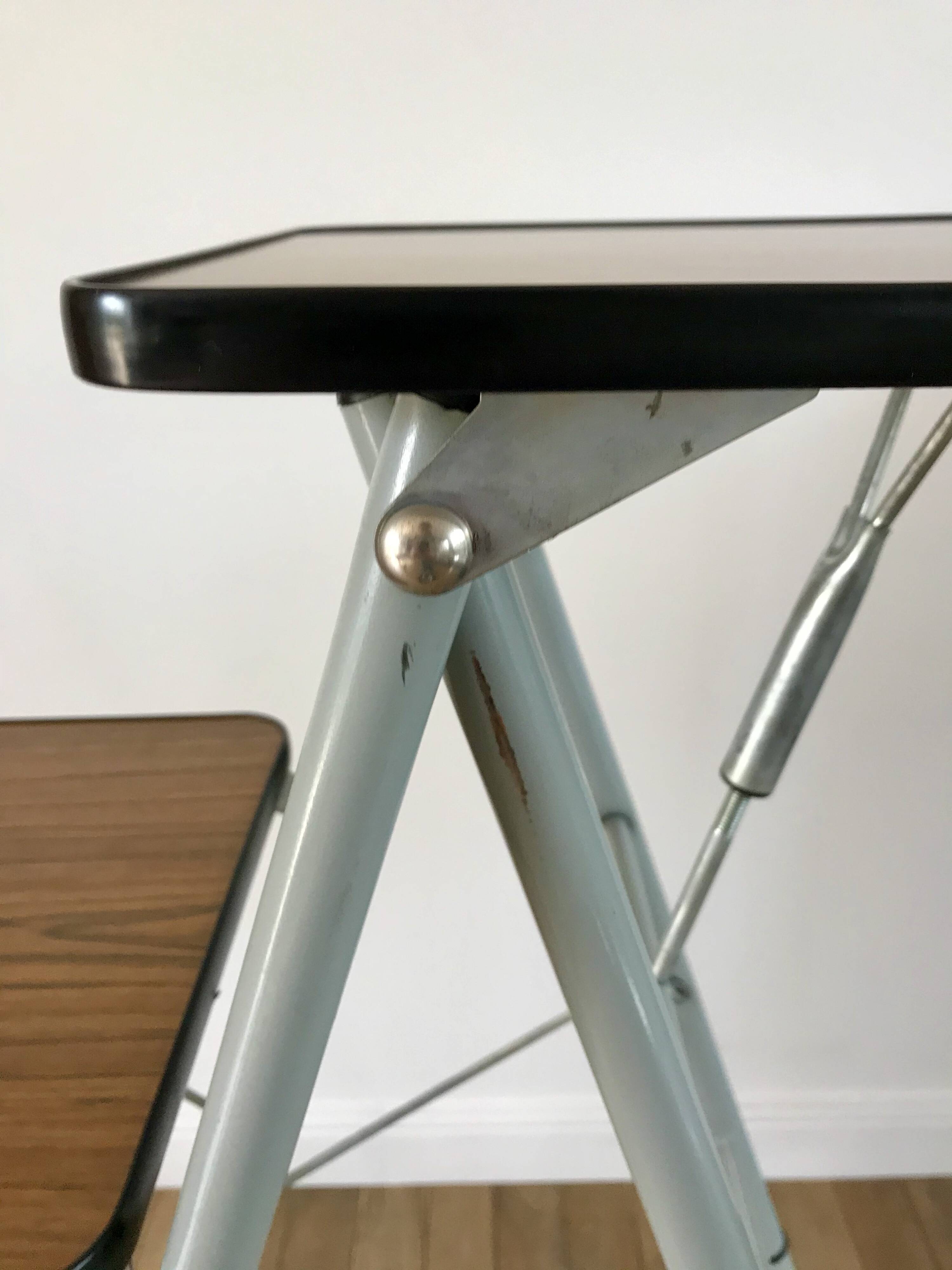 Formica projection table from the 70s