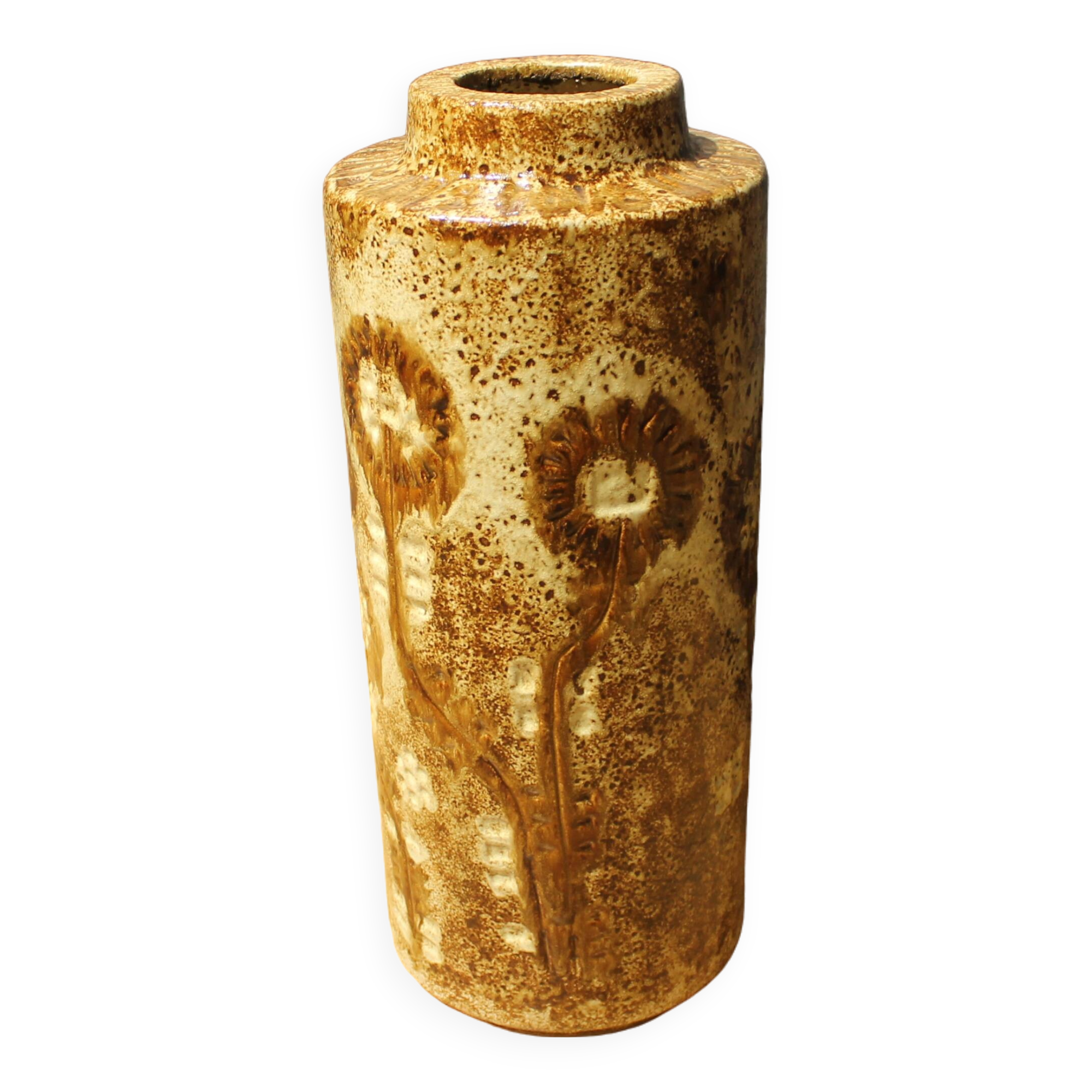Large ceramic floral decoration