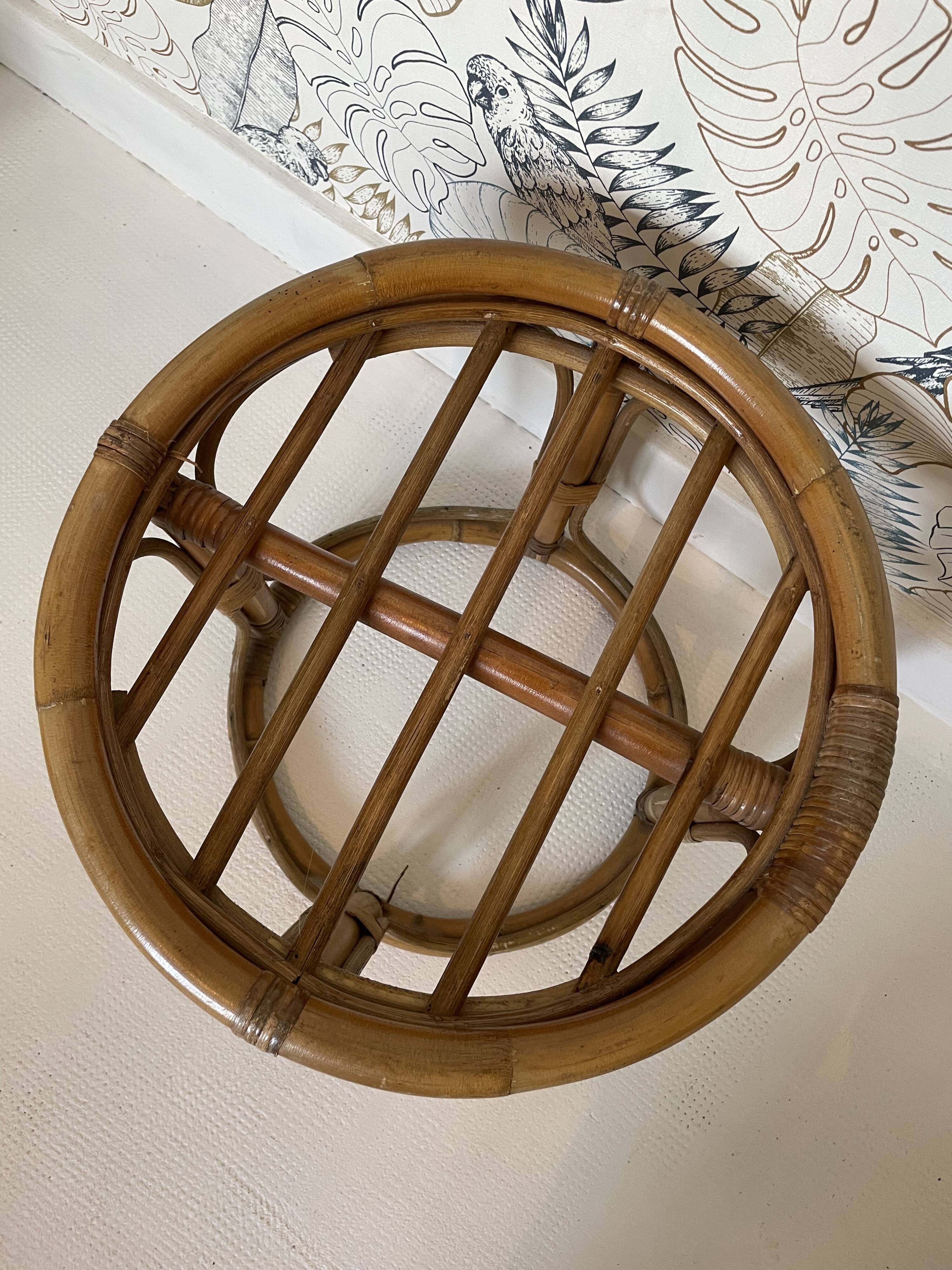Rattan pouf