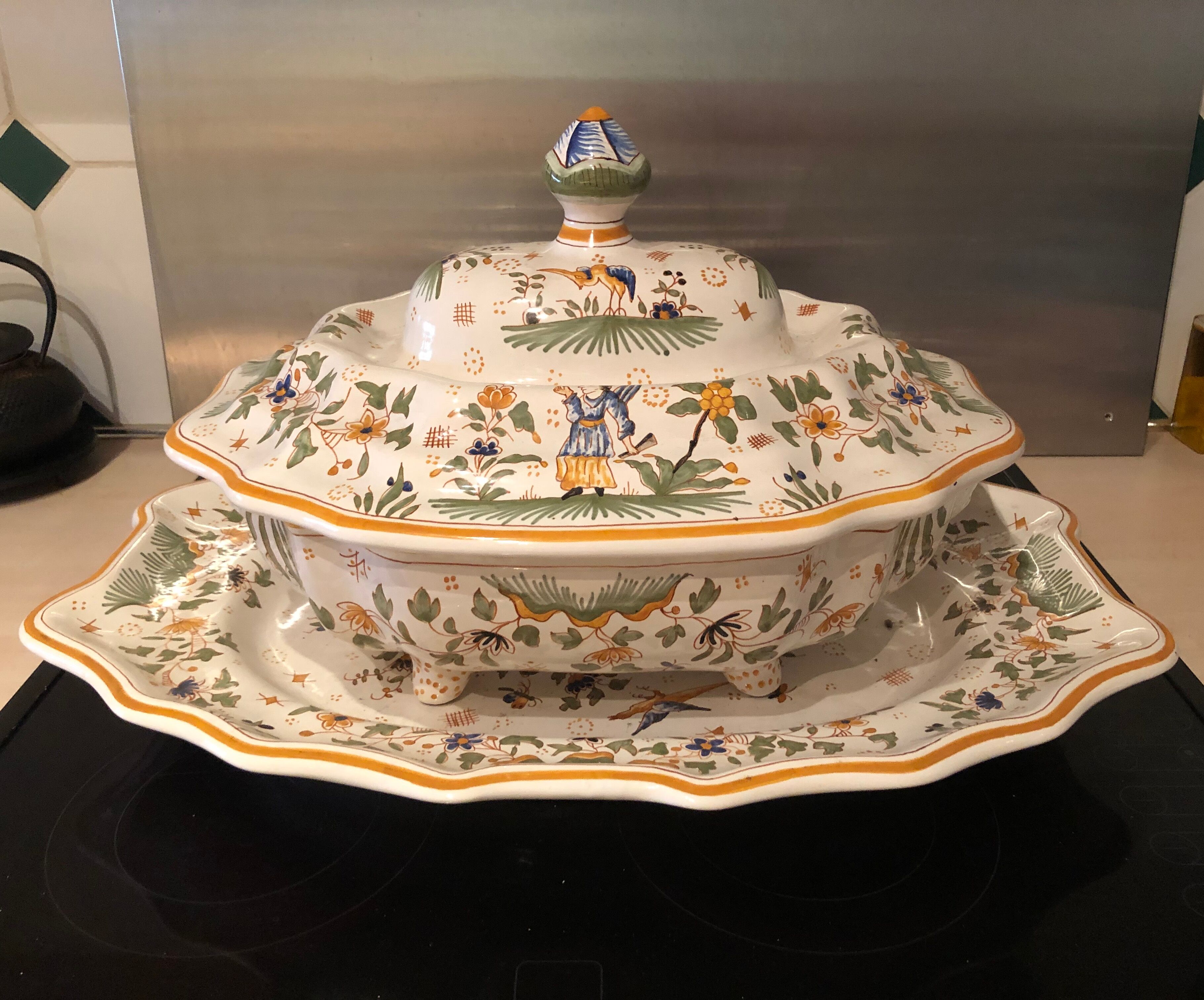 Earthenware tureen from Moustiers