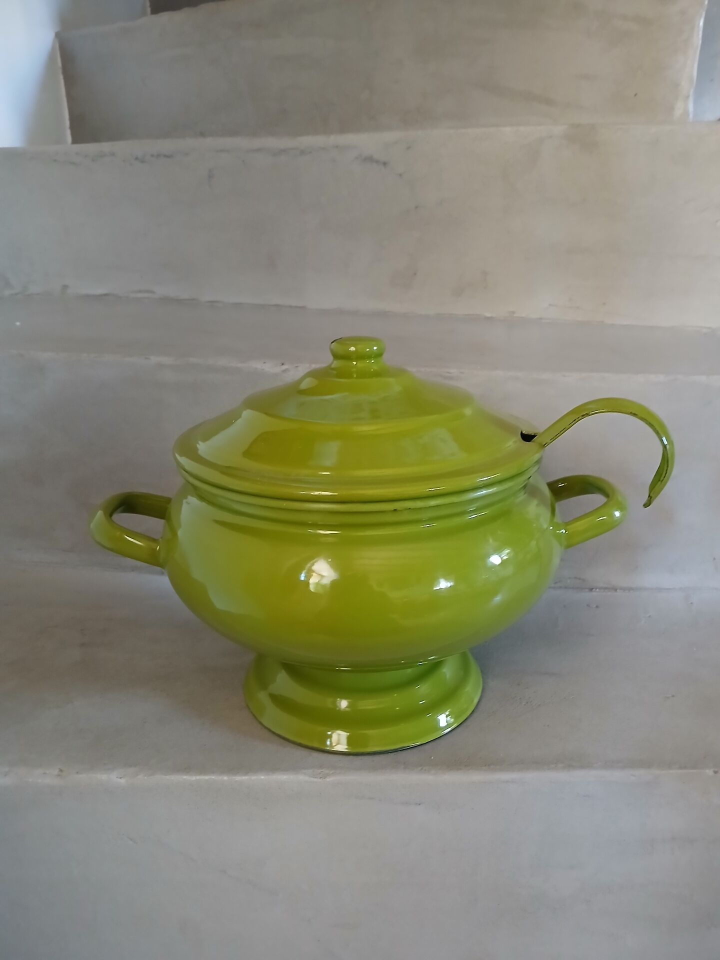 Vintage green enamelled tin soup tureen