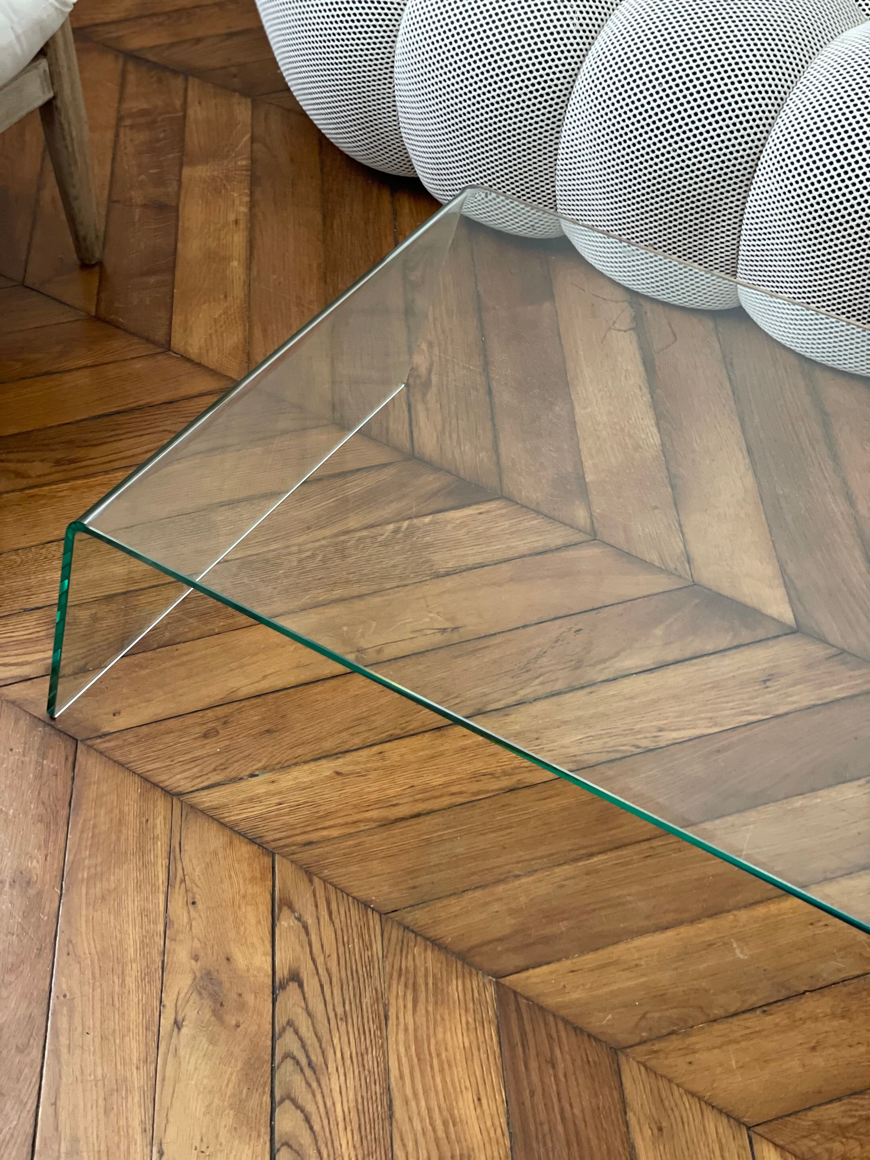 Vintage coffee table in curved corrugated tempered glass minimalist design