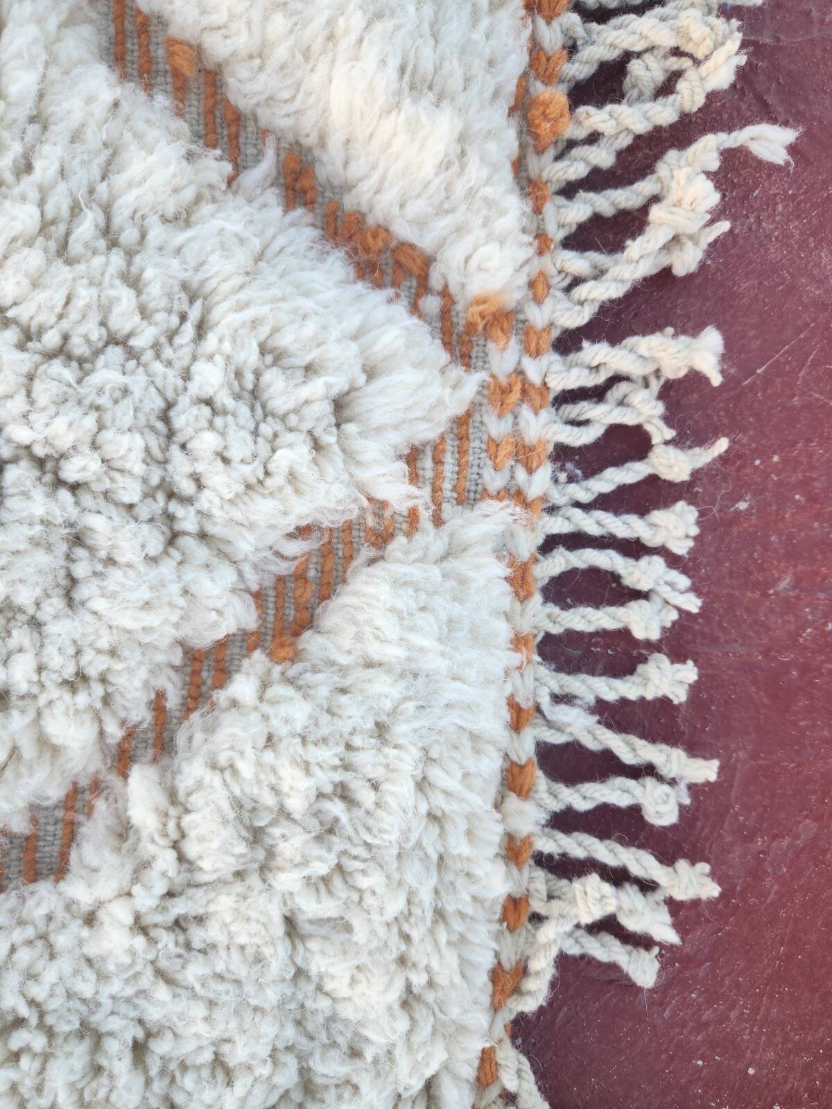 Beni Ouarain rug 300x200 cm – Thick ivory wool, diamond patterns