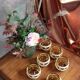 Ensemble de verres ambré avec vannerie