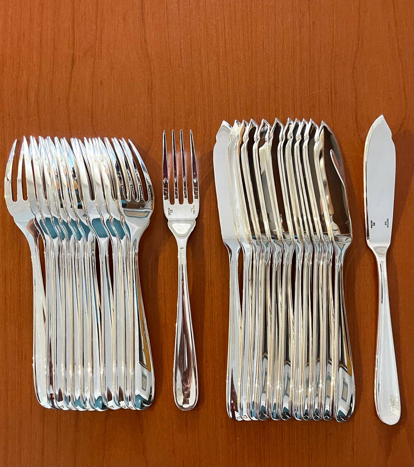 Christofle Dax model, fish cutlery