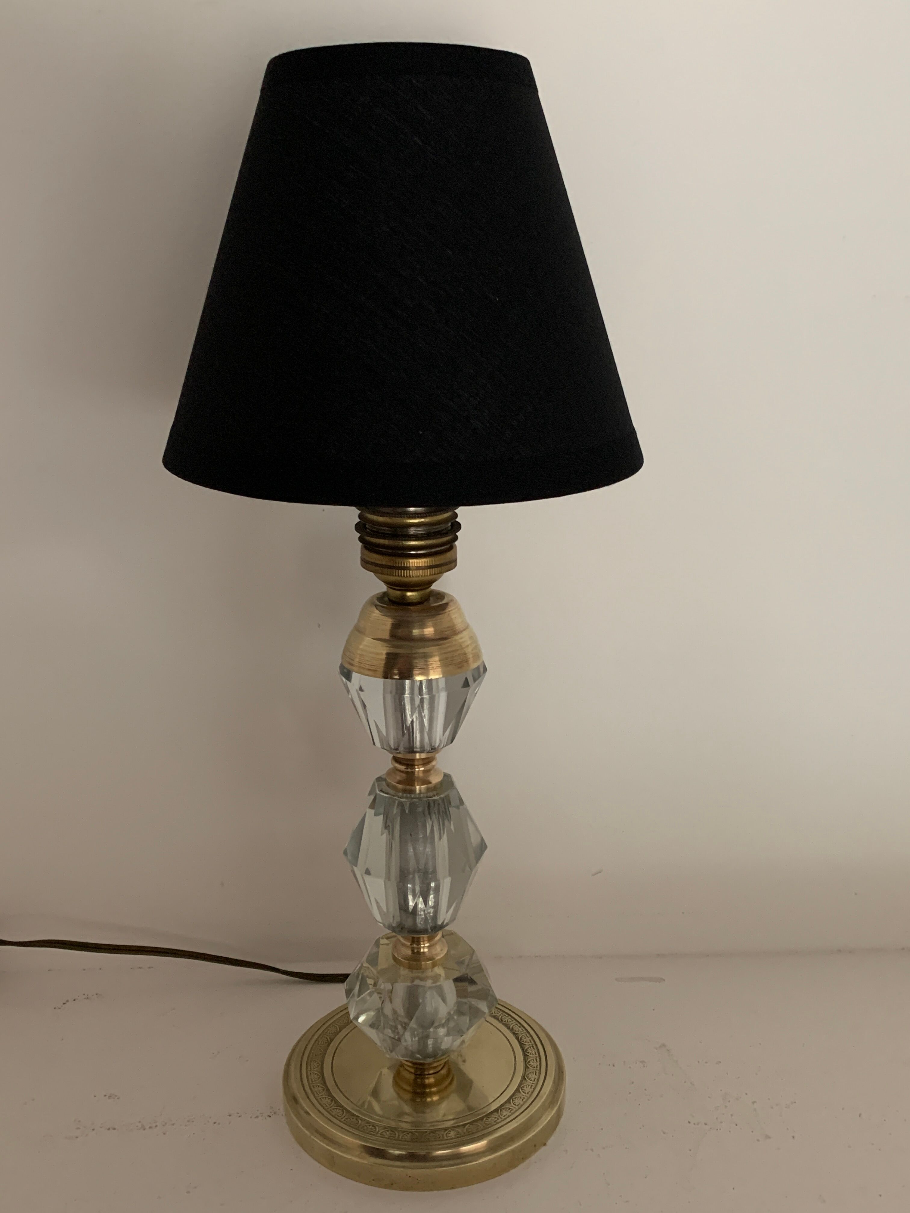 Pied de lampe en verre et métal doré