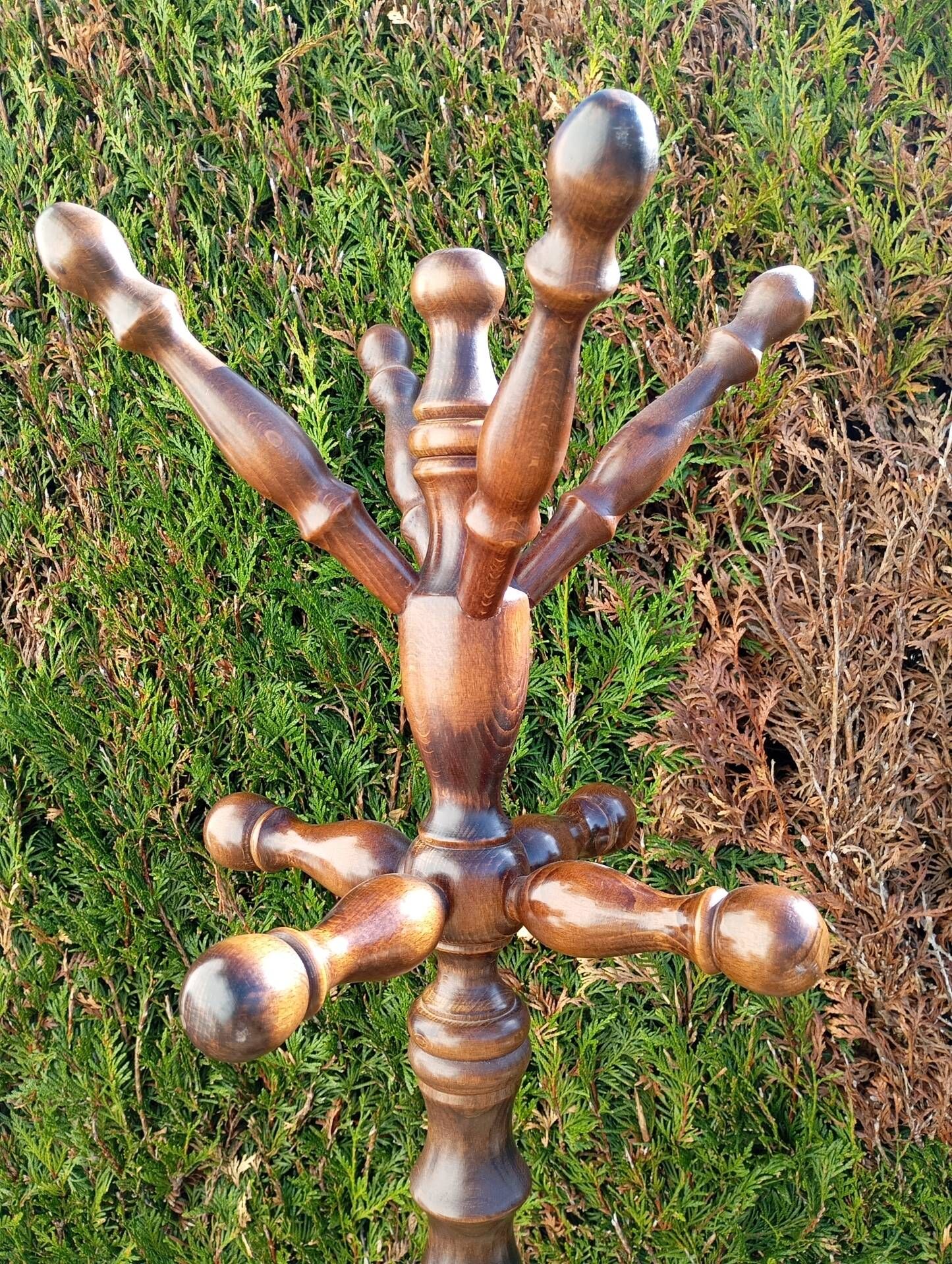 Vintage wooden turned parrot coat rack / twisted barrel