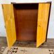 Armoire vintage deux portes pieds compas bi couleur