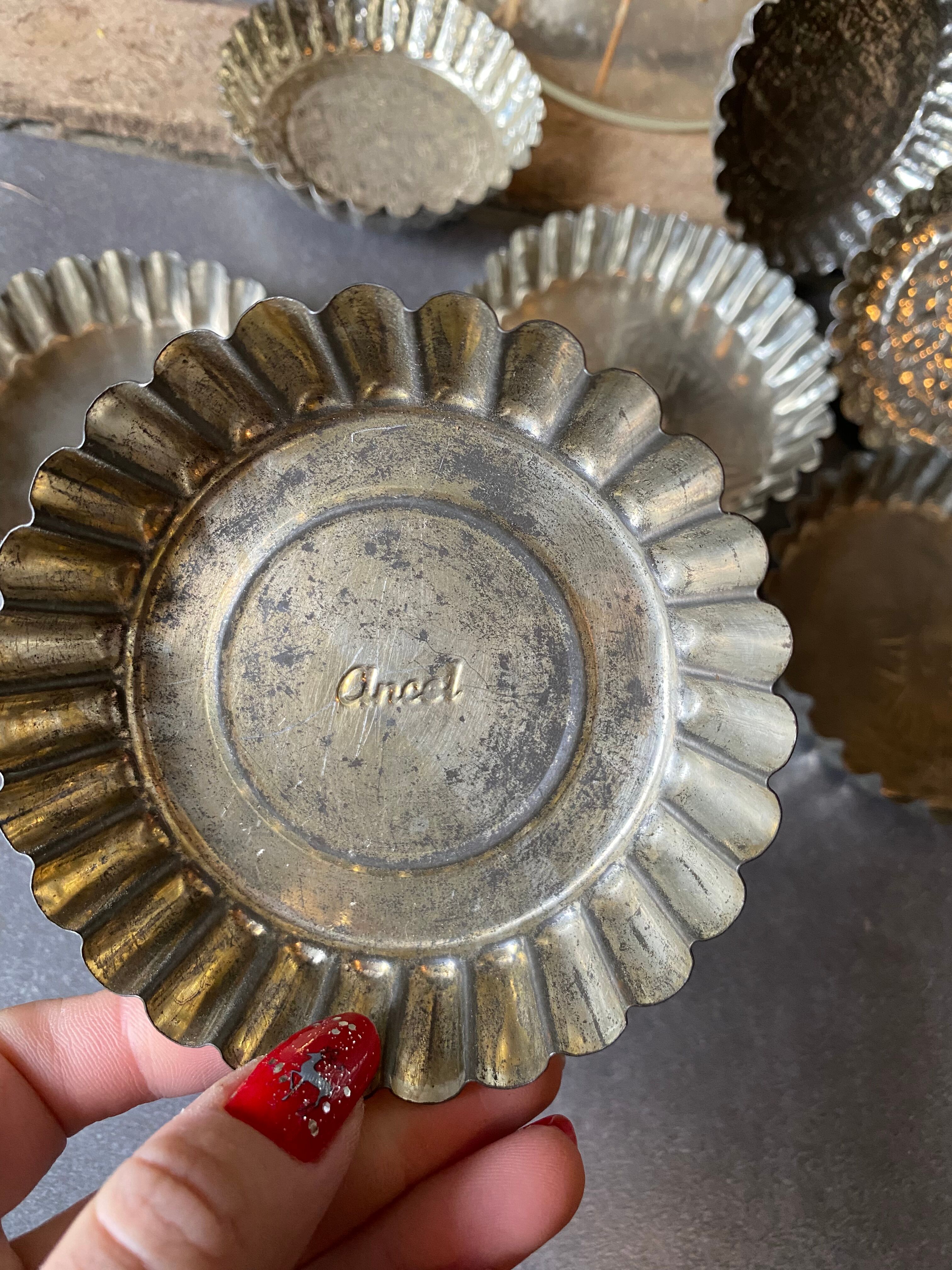 8 moules vintage tartelettes