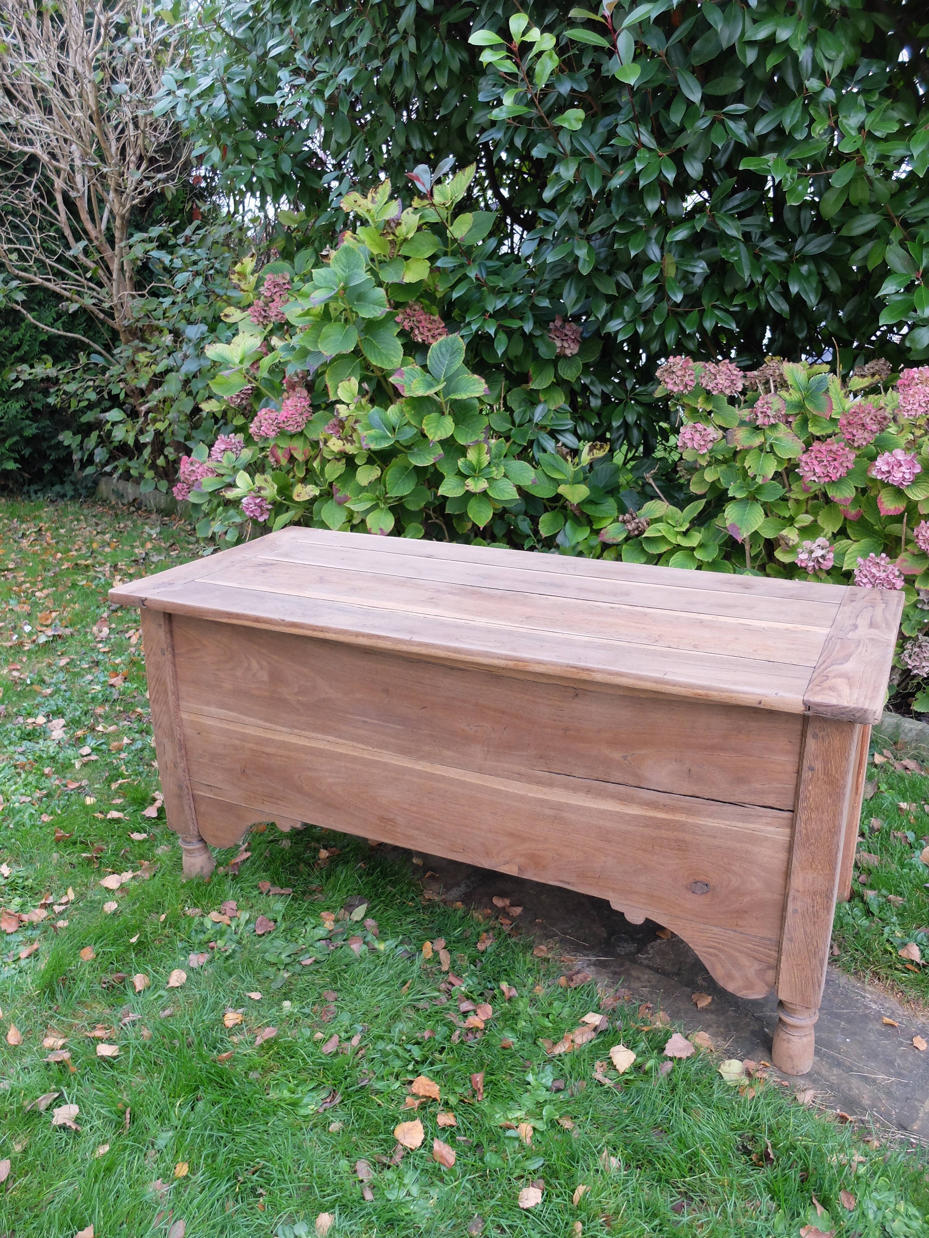 Chest, trunk, solid oak
