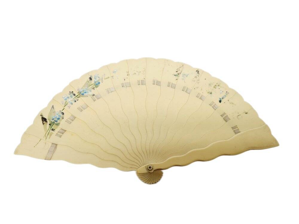 Austro-Hungarian Art Nouveau celluloid fan, 1900s